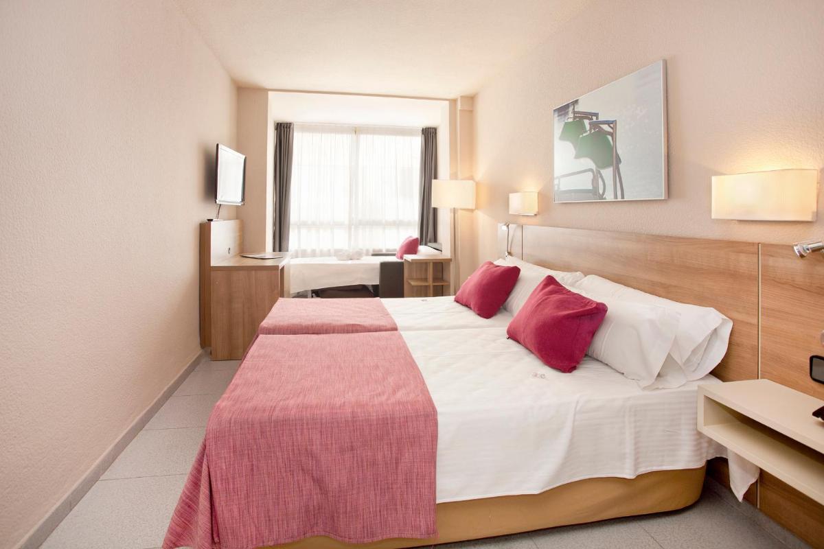 Triple Room (2 Adults + 1 Child) without Balcony