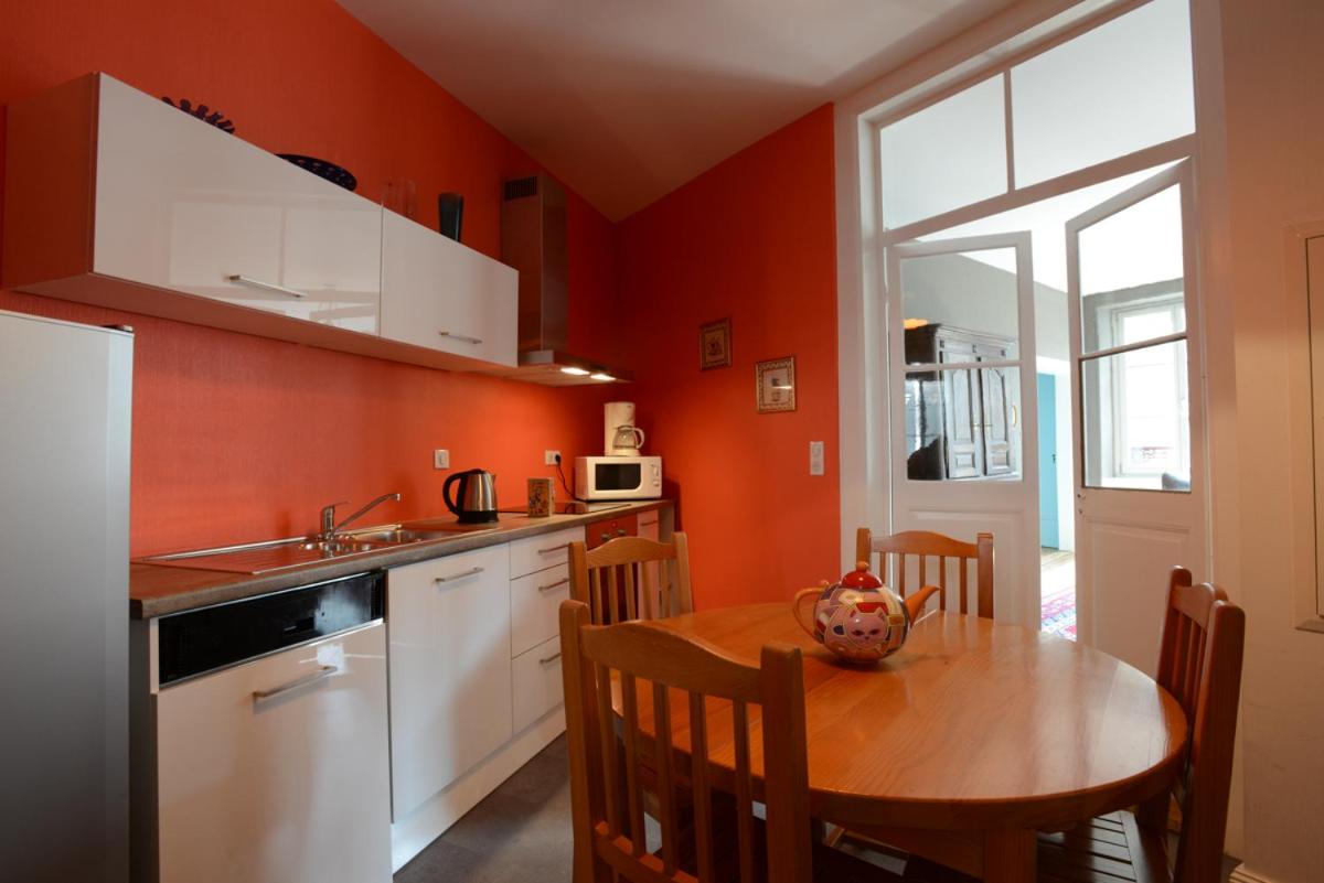 Two-Bedroom Apartment Premium - Photo 26