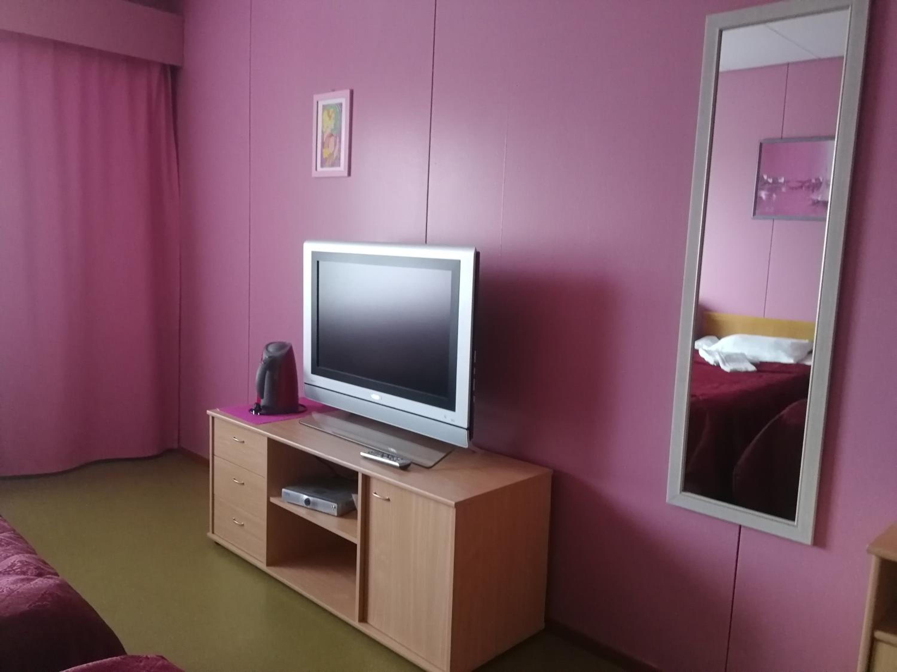 Standard Twin Room - Photo 17