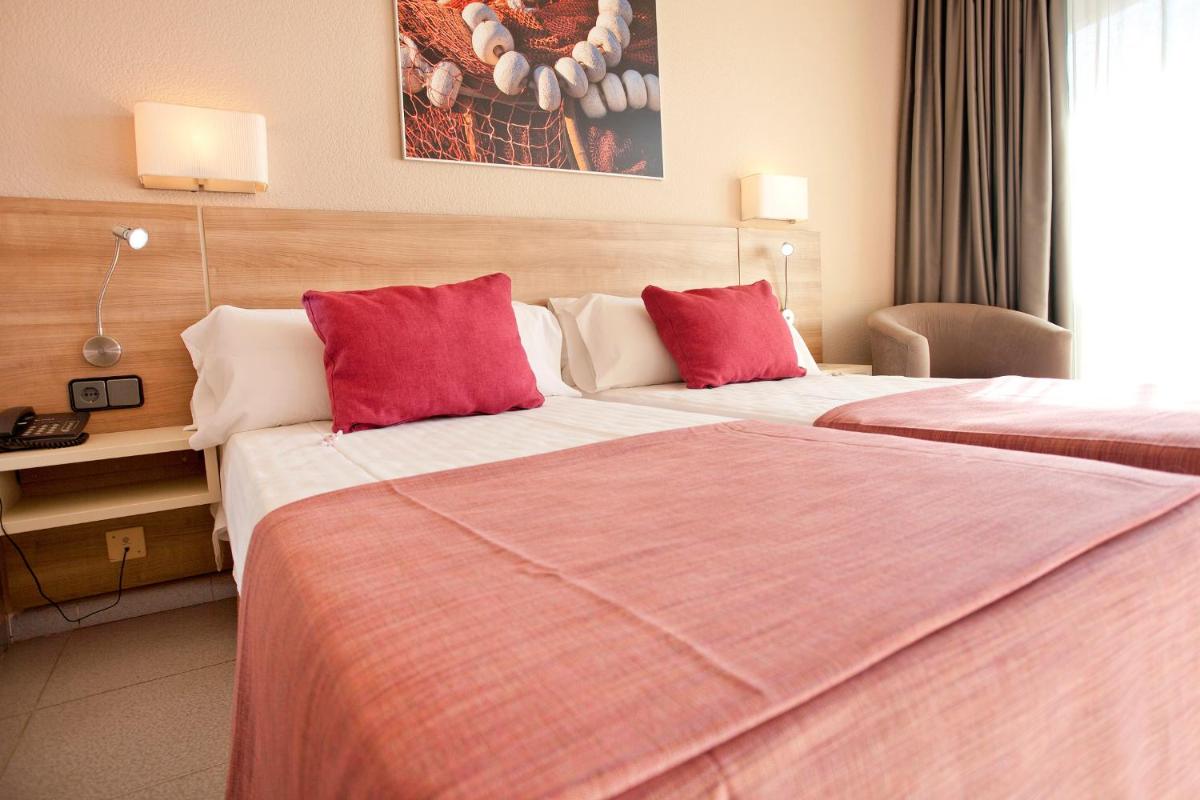 Superior Twin Room with Balcony