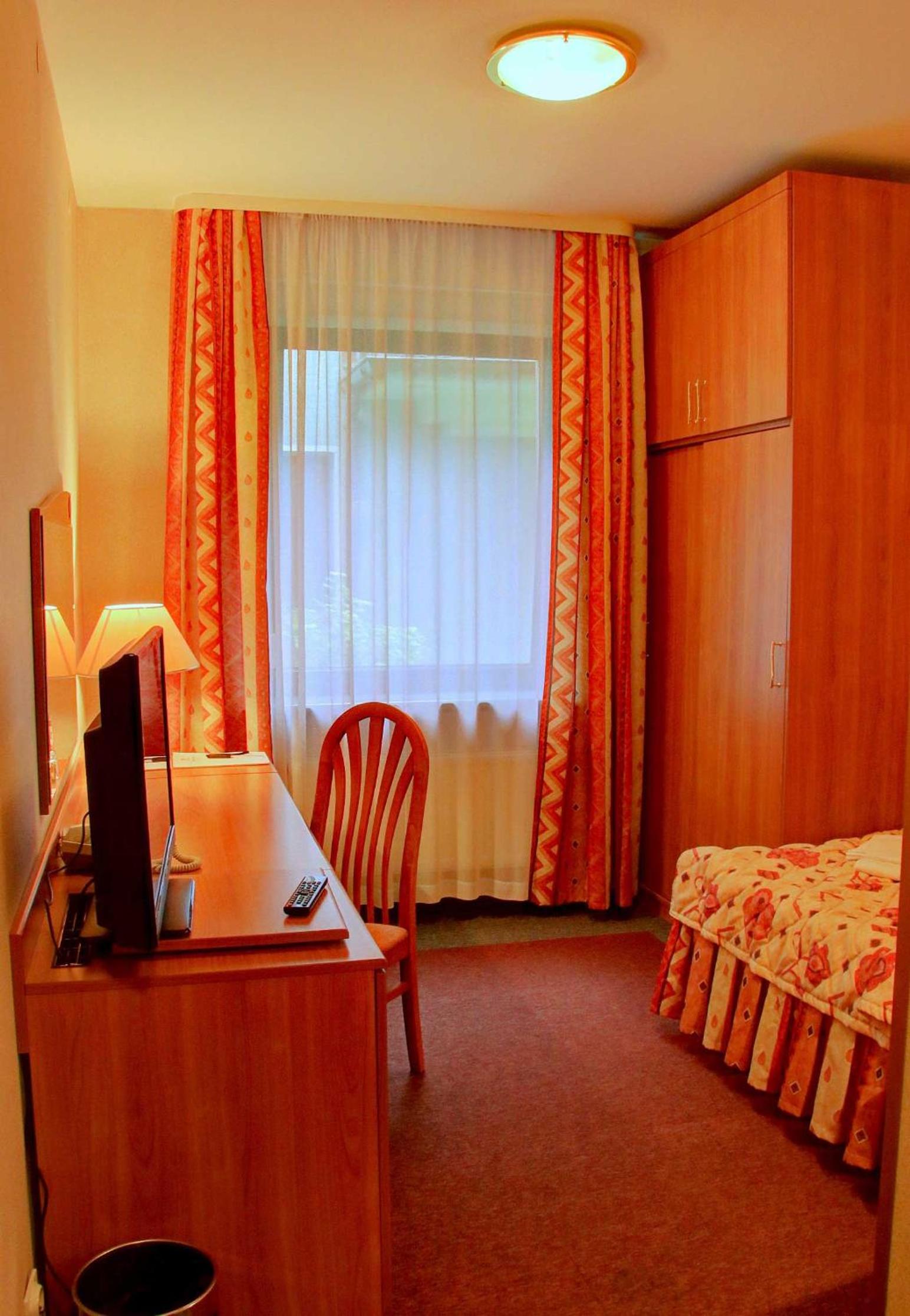 Single Room photo 3