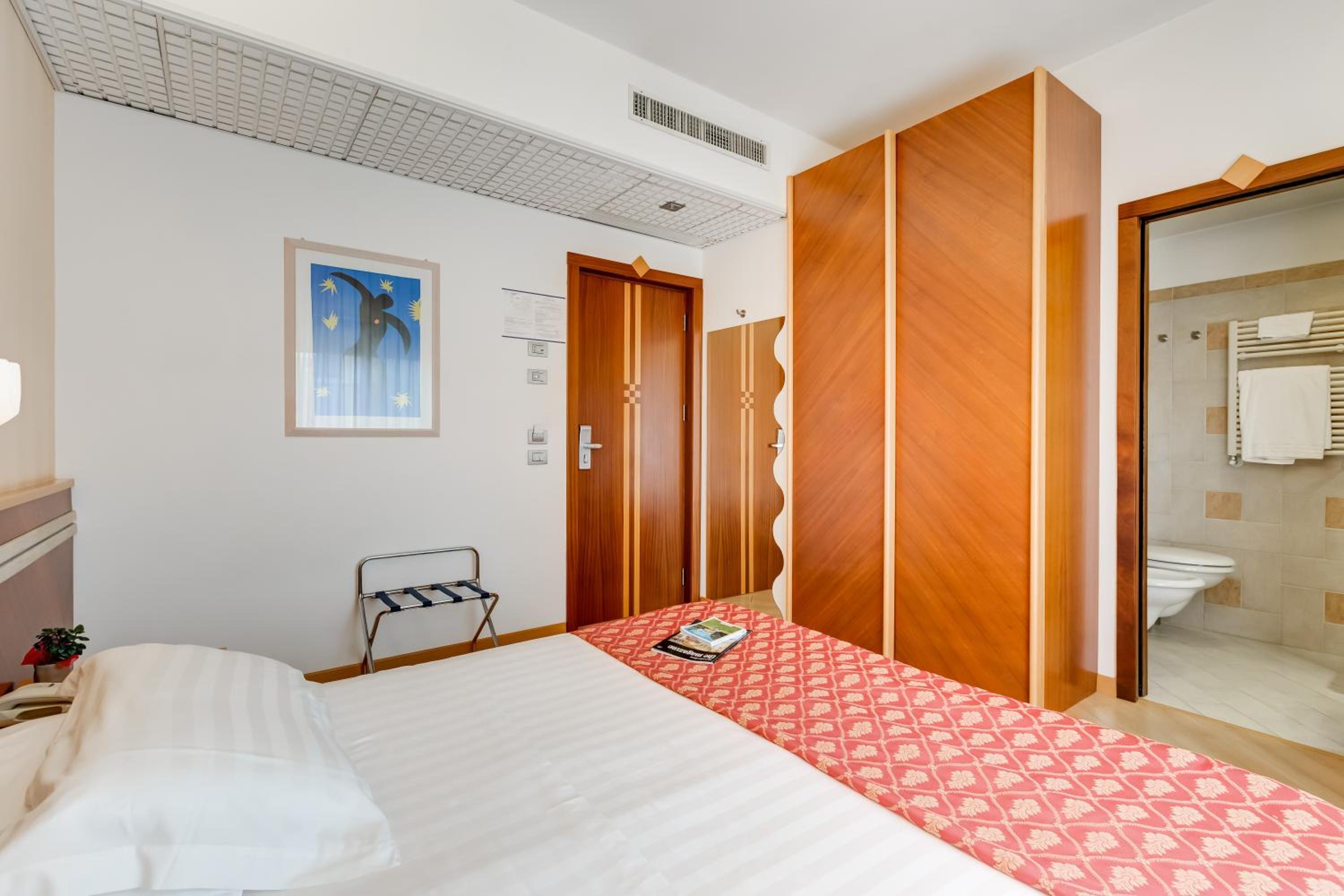Classic Double Room with Balcony photo 1