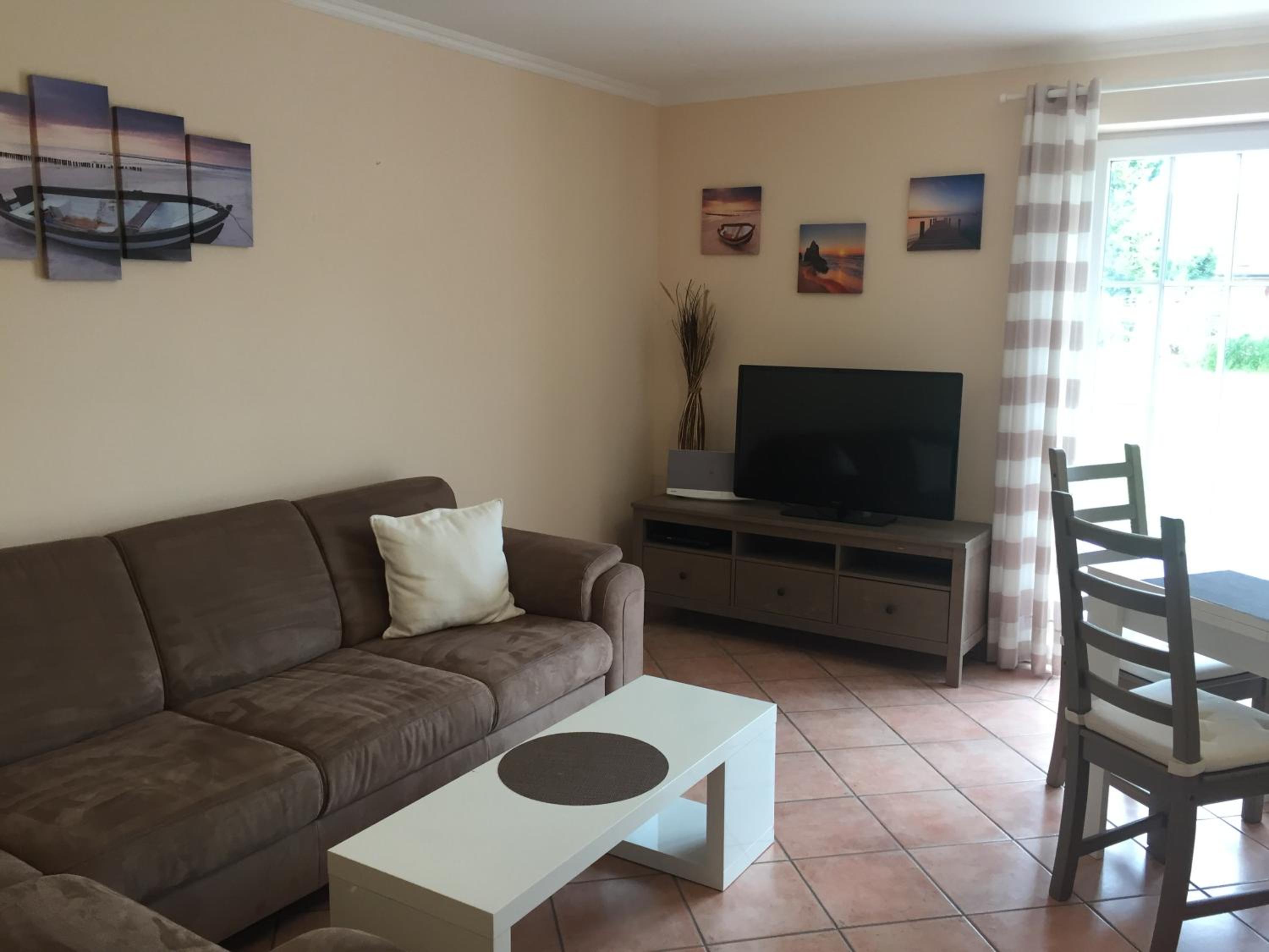 Apartment with Garden View - Photo 6