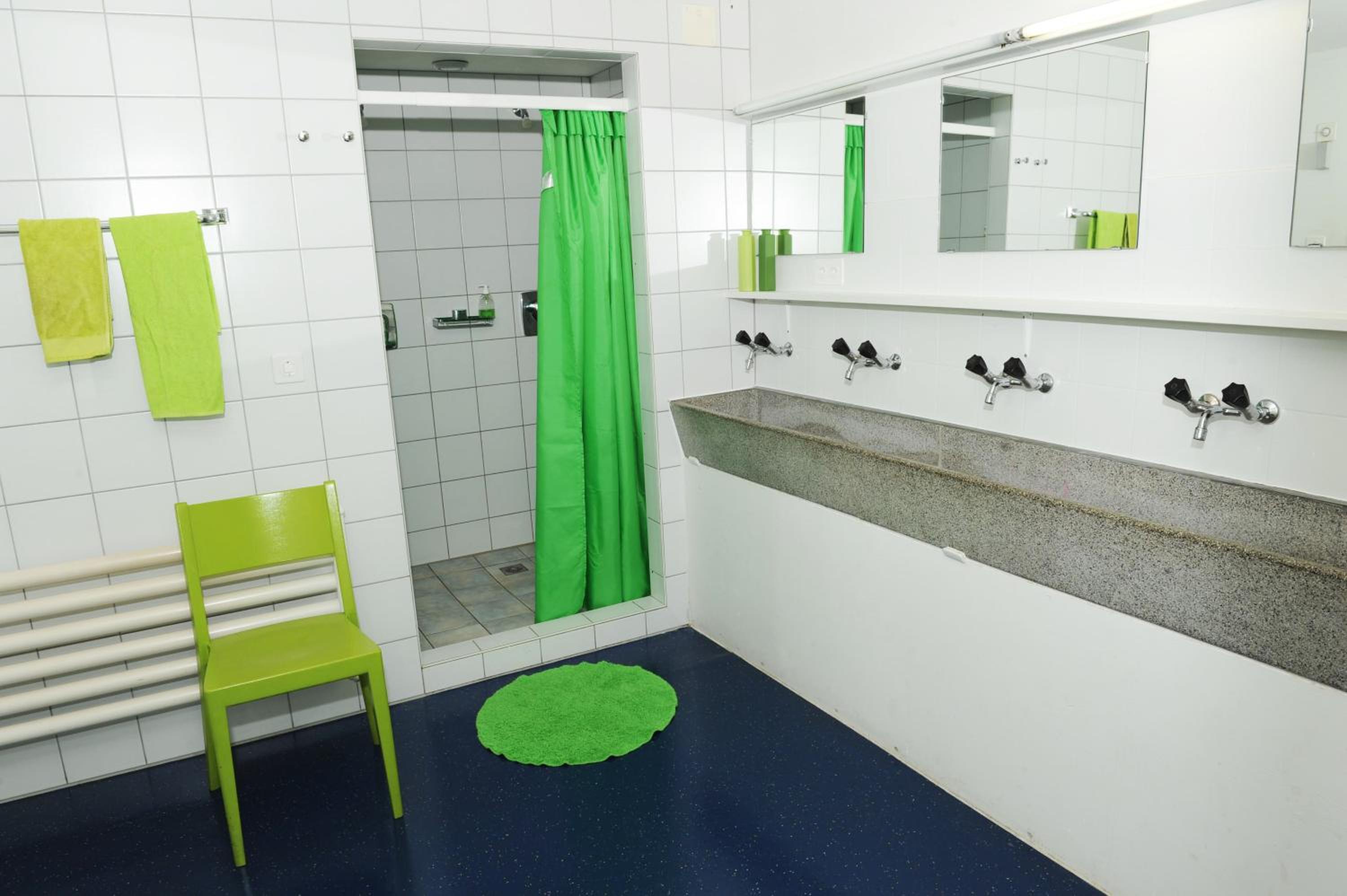 Double Room with Shared Bathroom photo 2