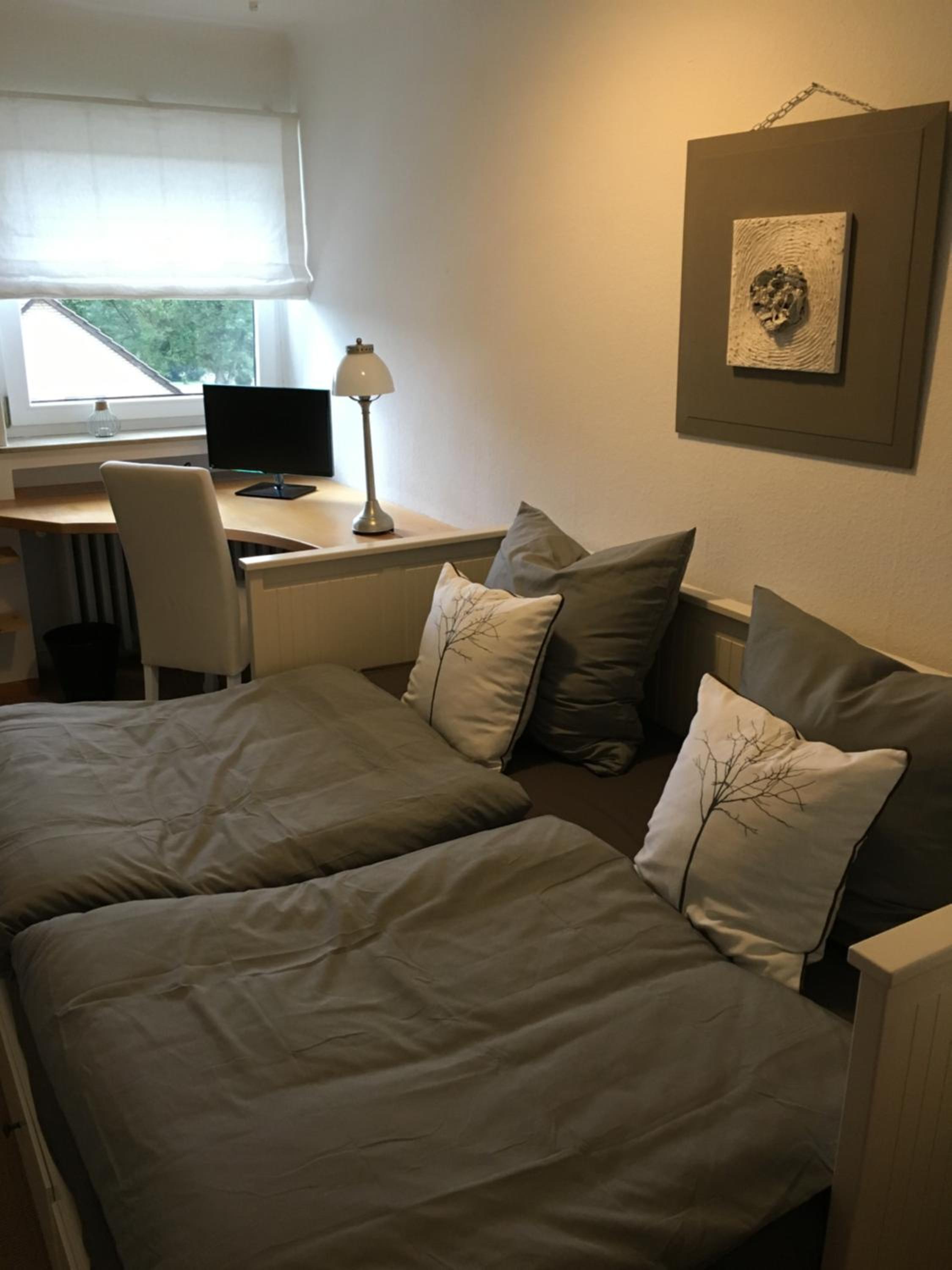 Apartment with Balcony photo 3