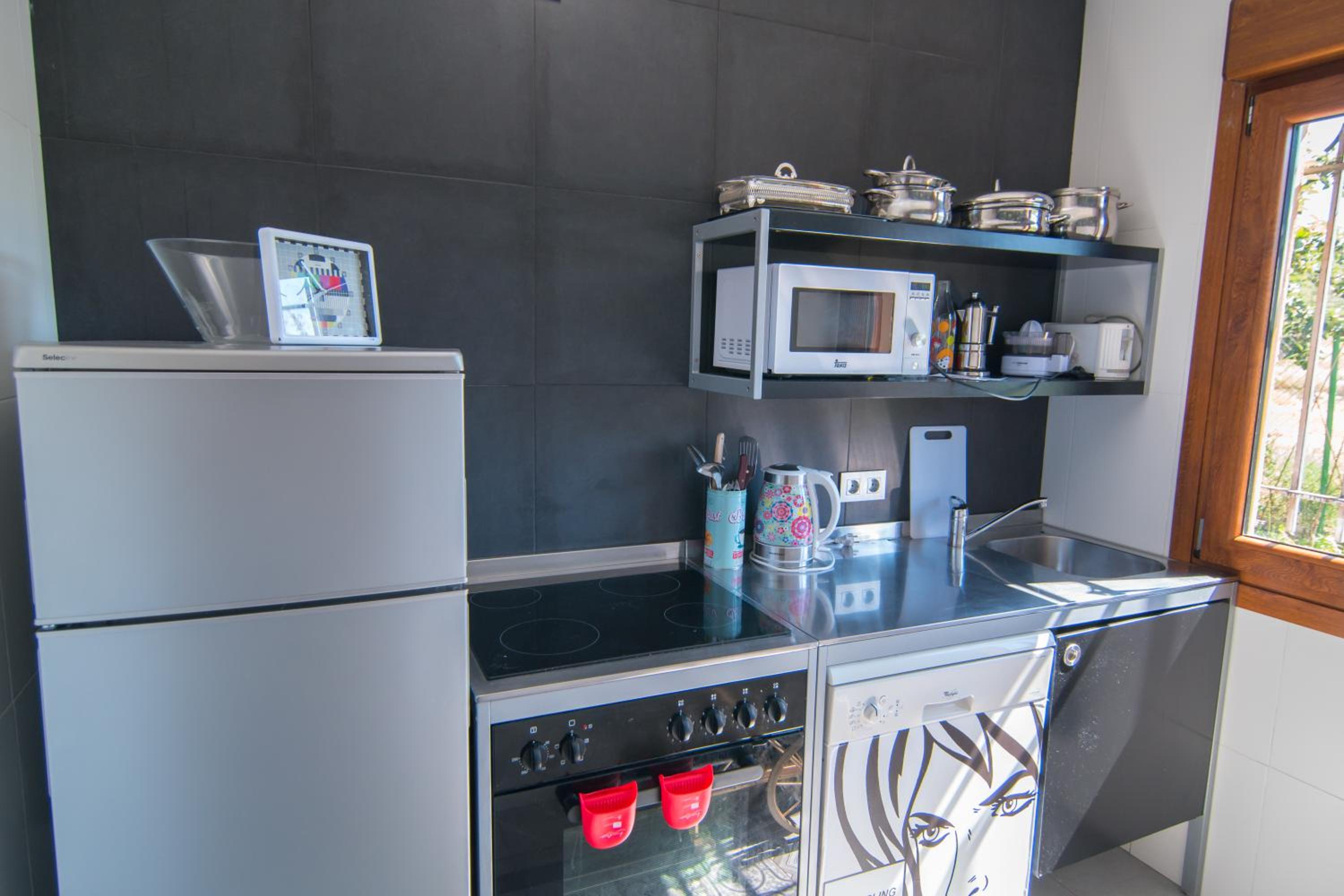 Two-Bedroom Holiday Home - Photo 23