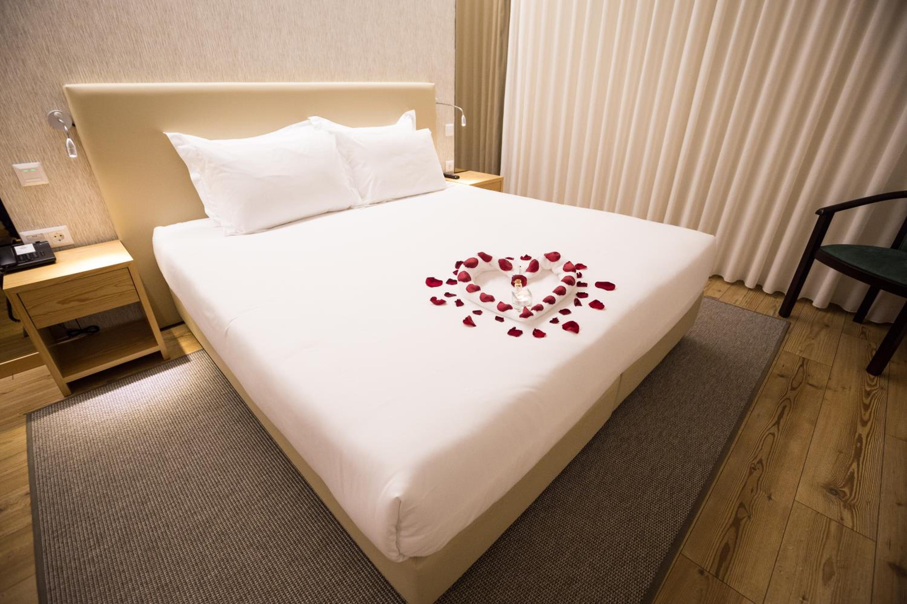 Double Room With Romantic Package  photo 3