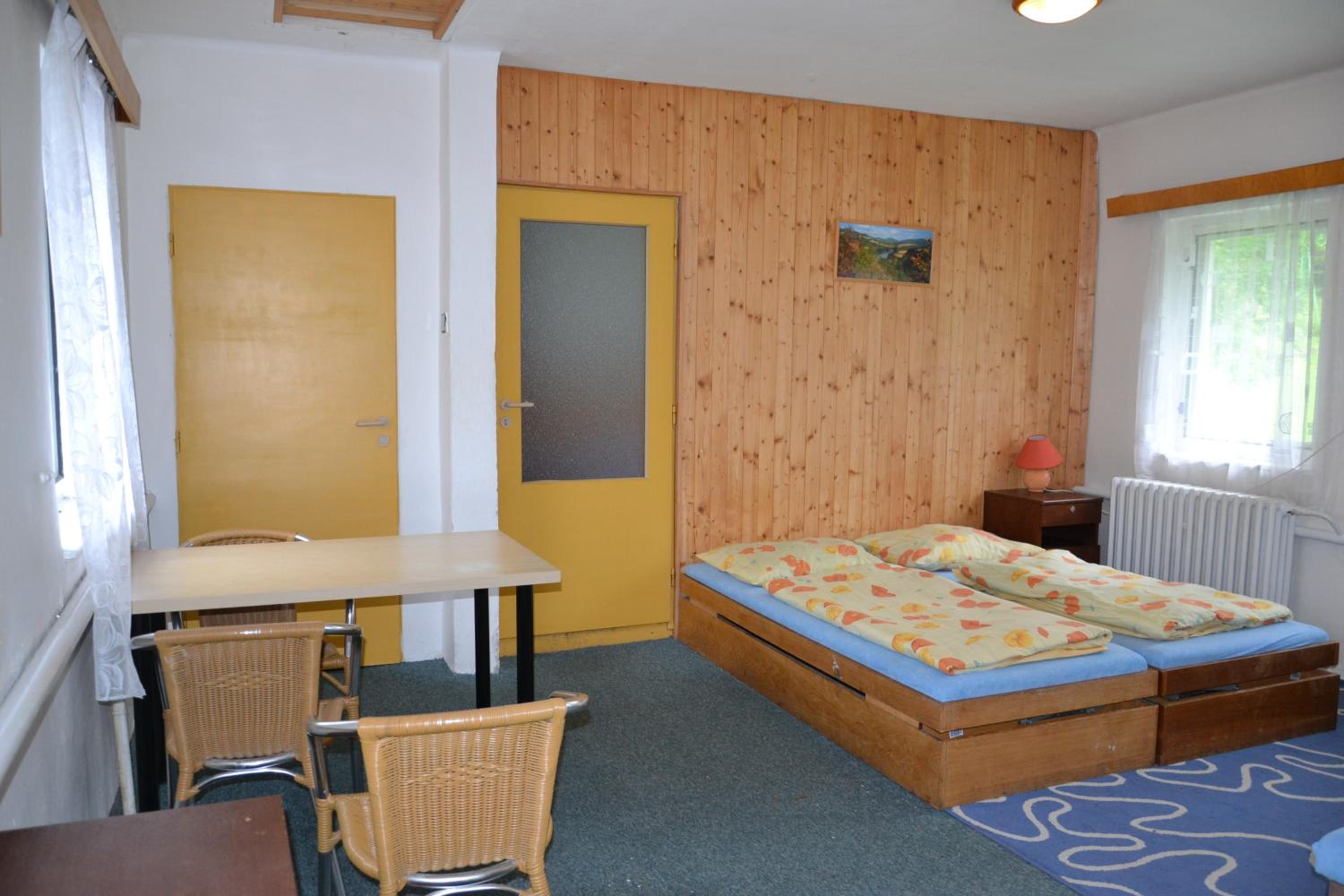 Family Room (6 Adults) photo 3