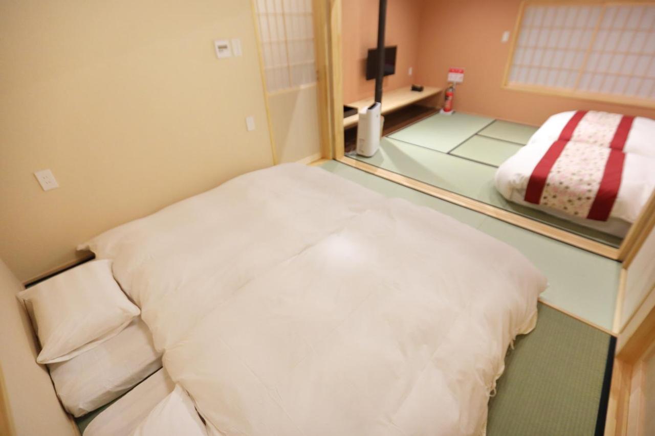 Japanese-Style Town House - Photo 11