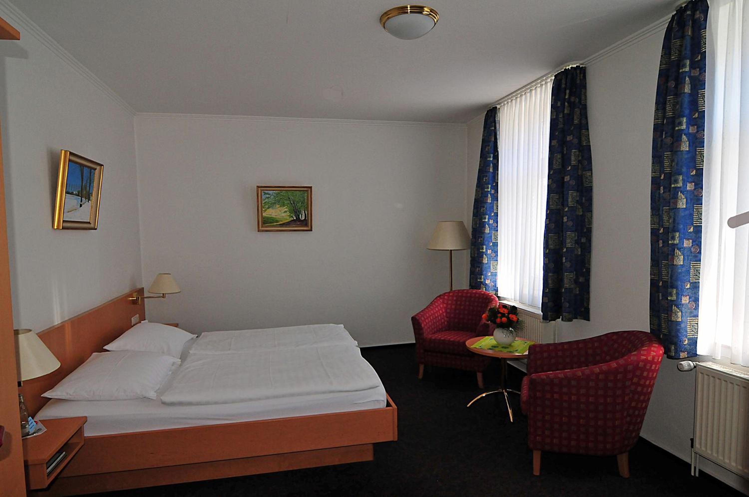 Double Room - Photo 5