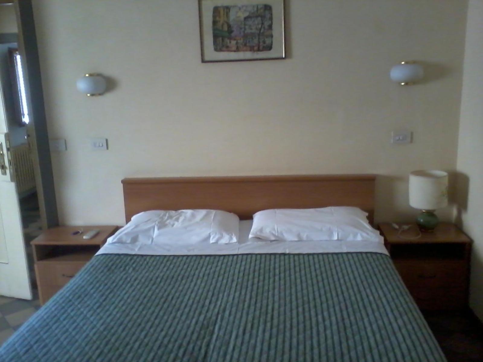 Double Room with Private External Bathroom photo 3