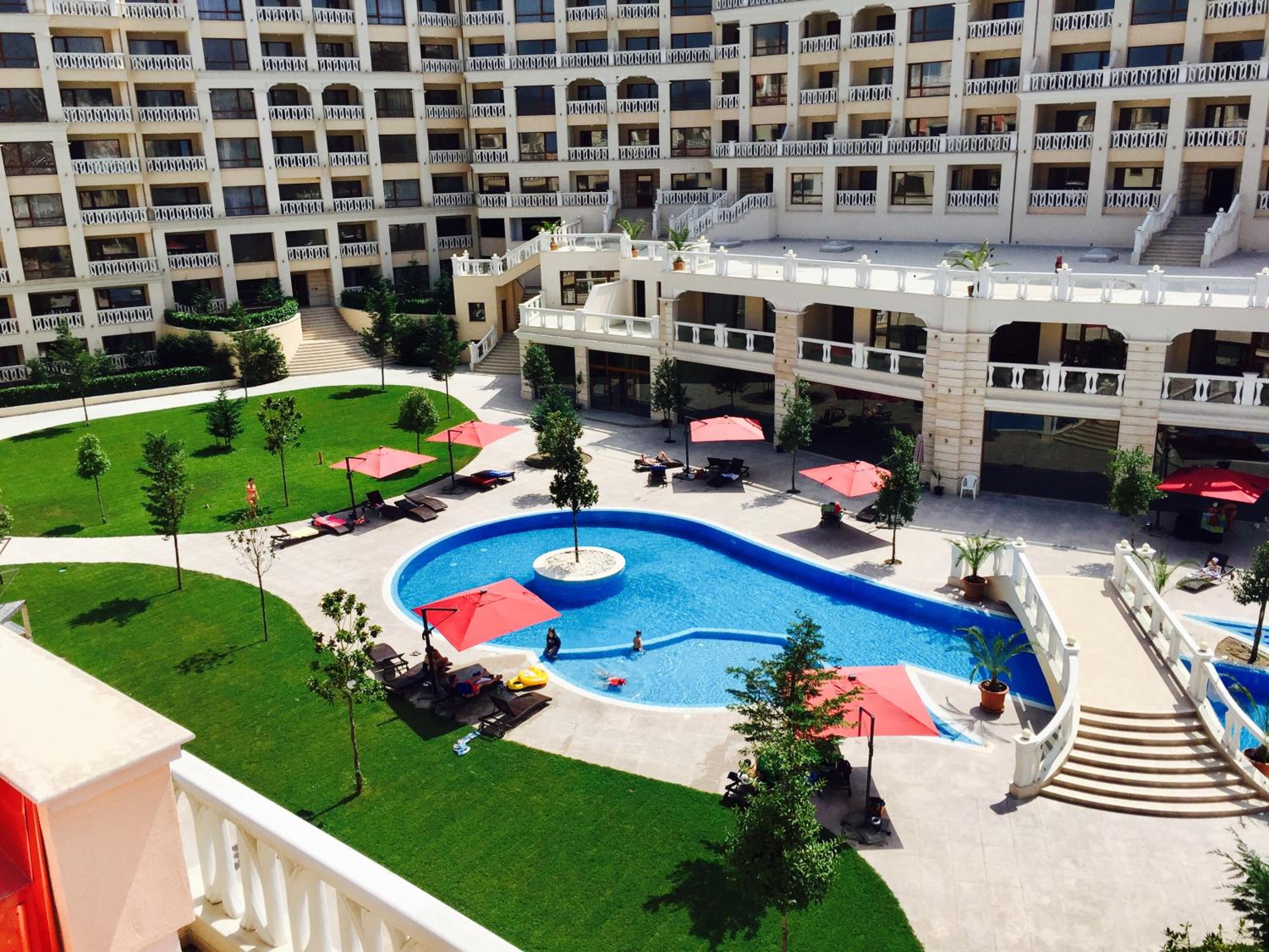 Two-Bedroom Apartment with Balcony photo 3