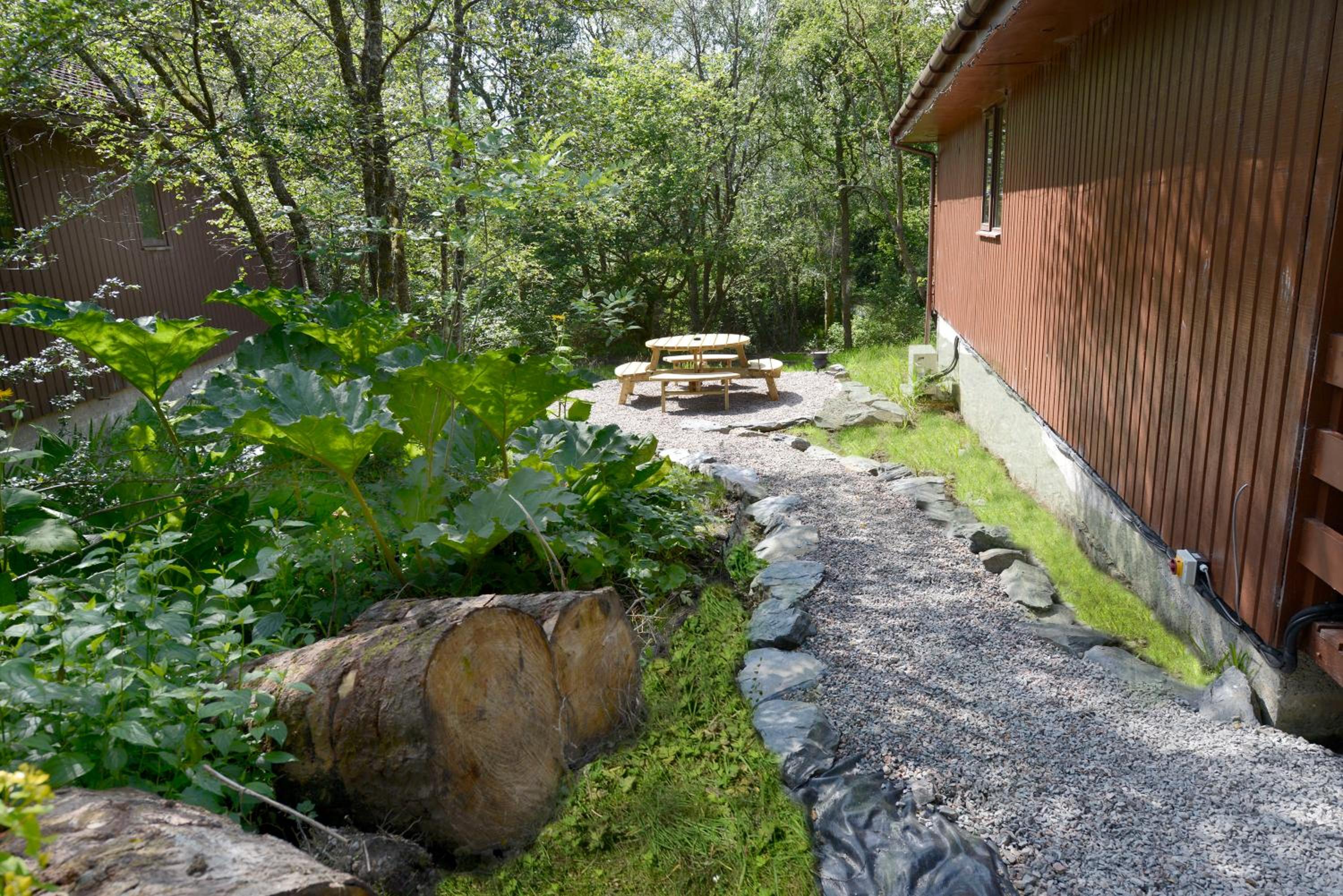 Three-Bedroom Lodge - Photo 32