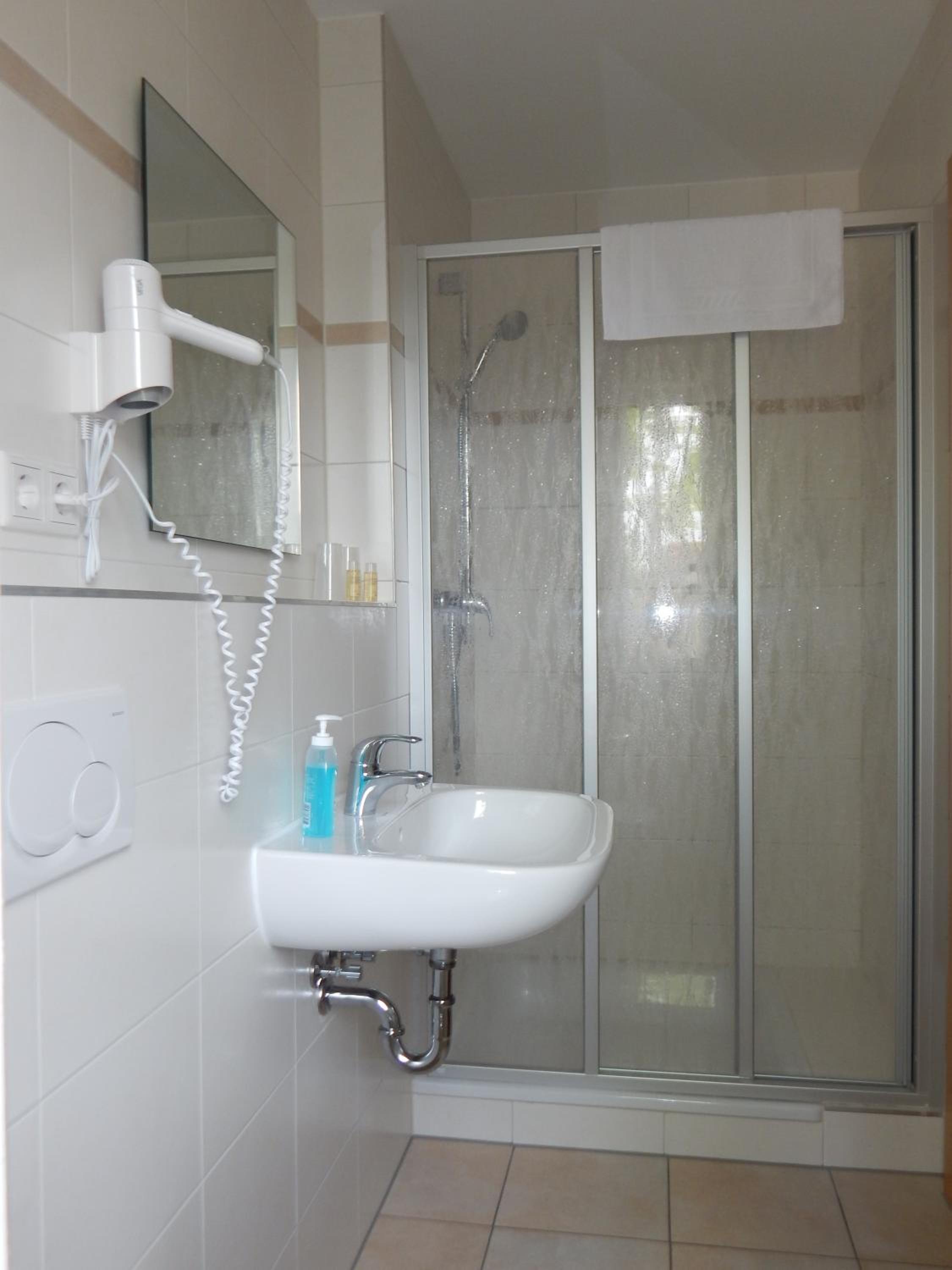 Double Room - Photo 2