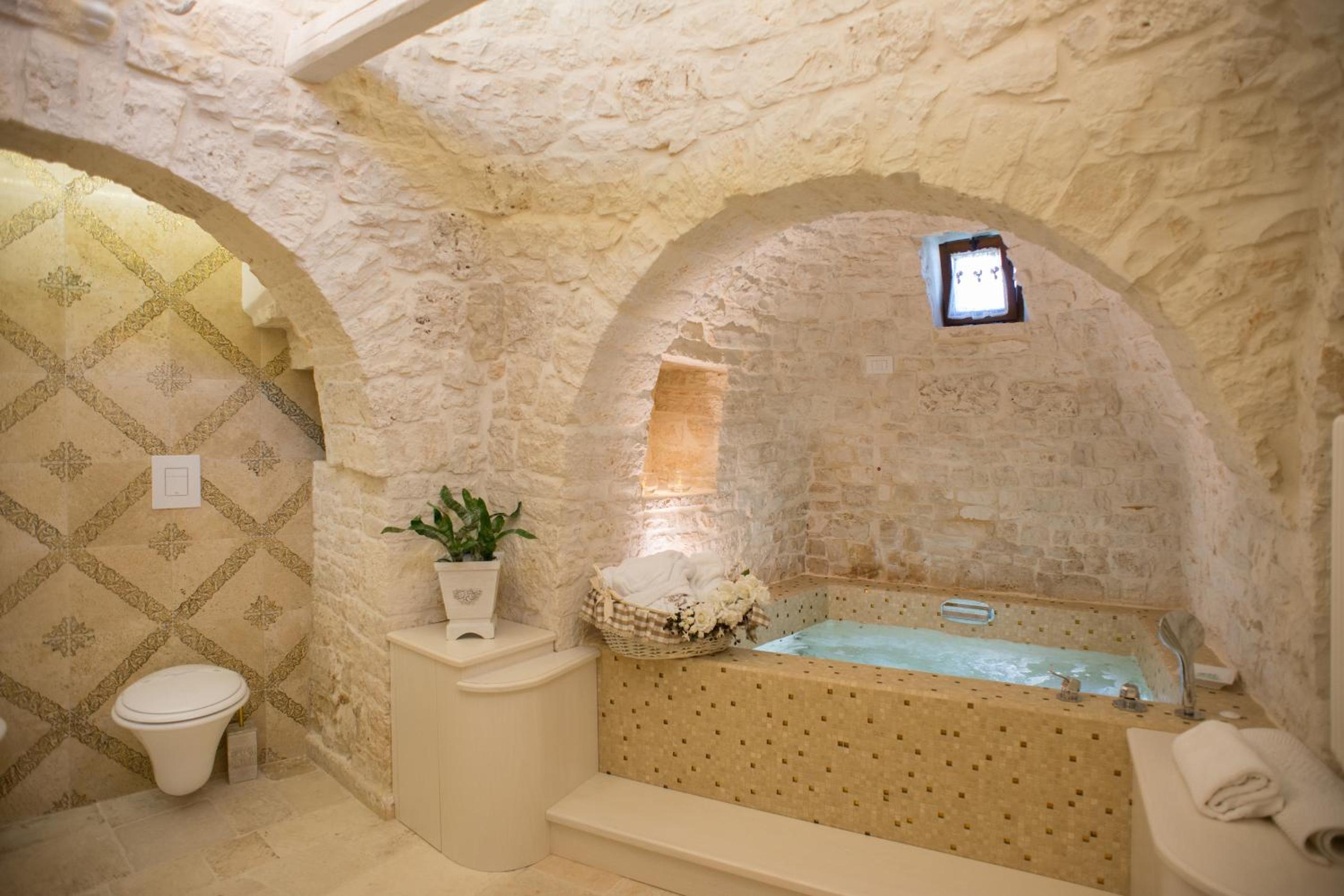 Trullo Suite with Spa Bath photo 2