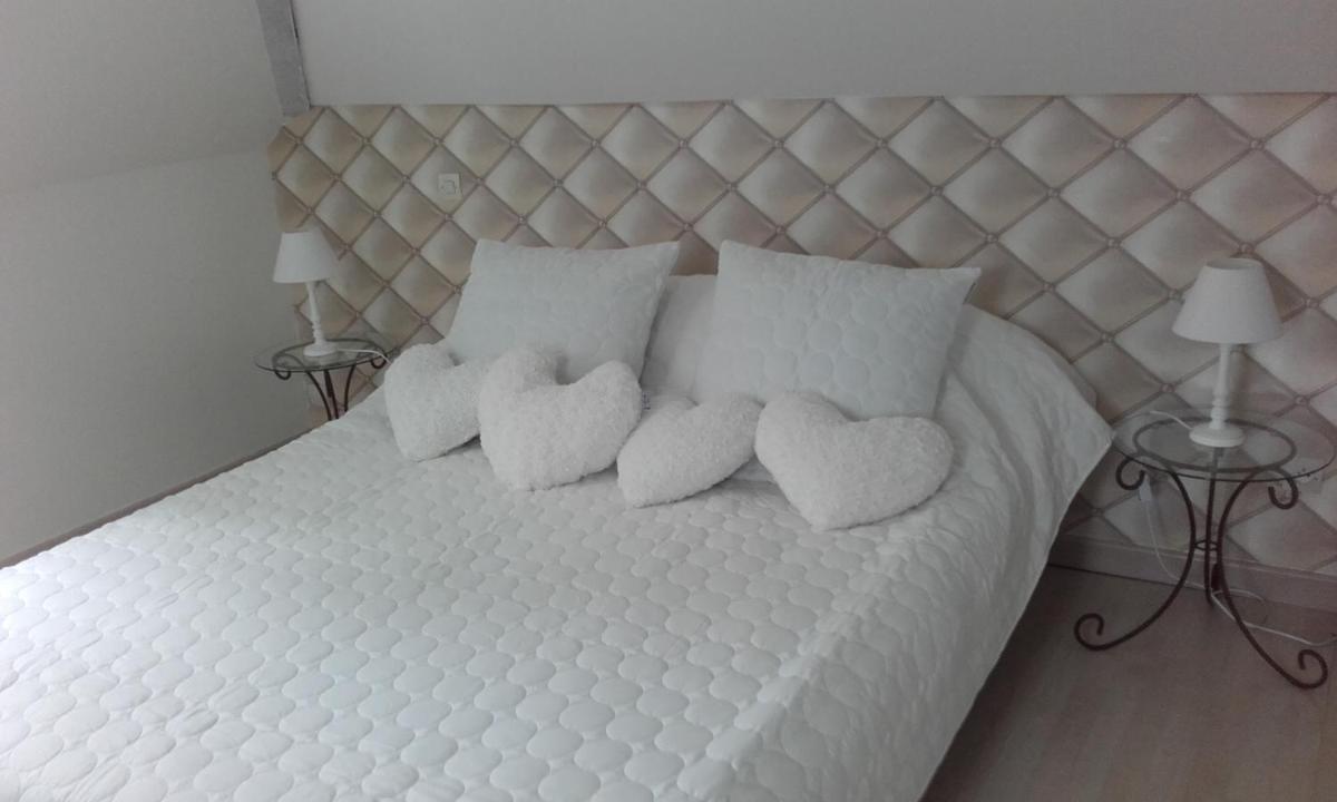 Double Room - Photo 6