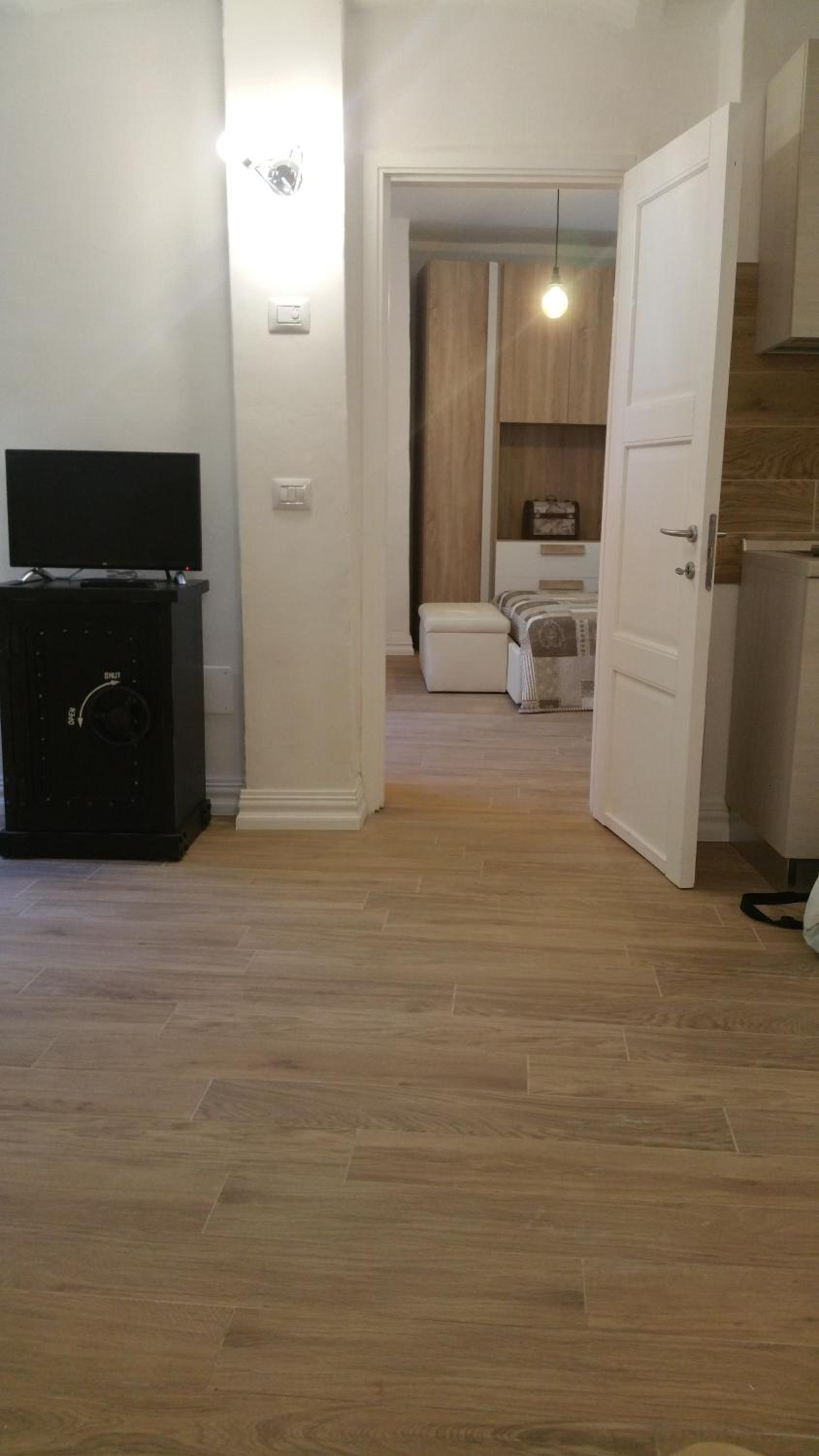 Two-Bedroom Apartment - Photo 27