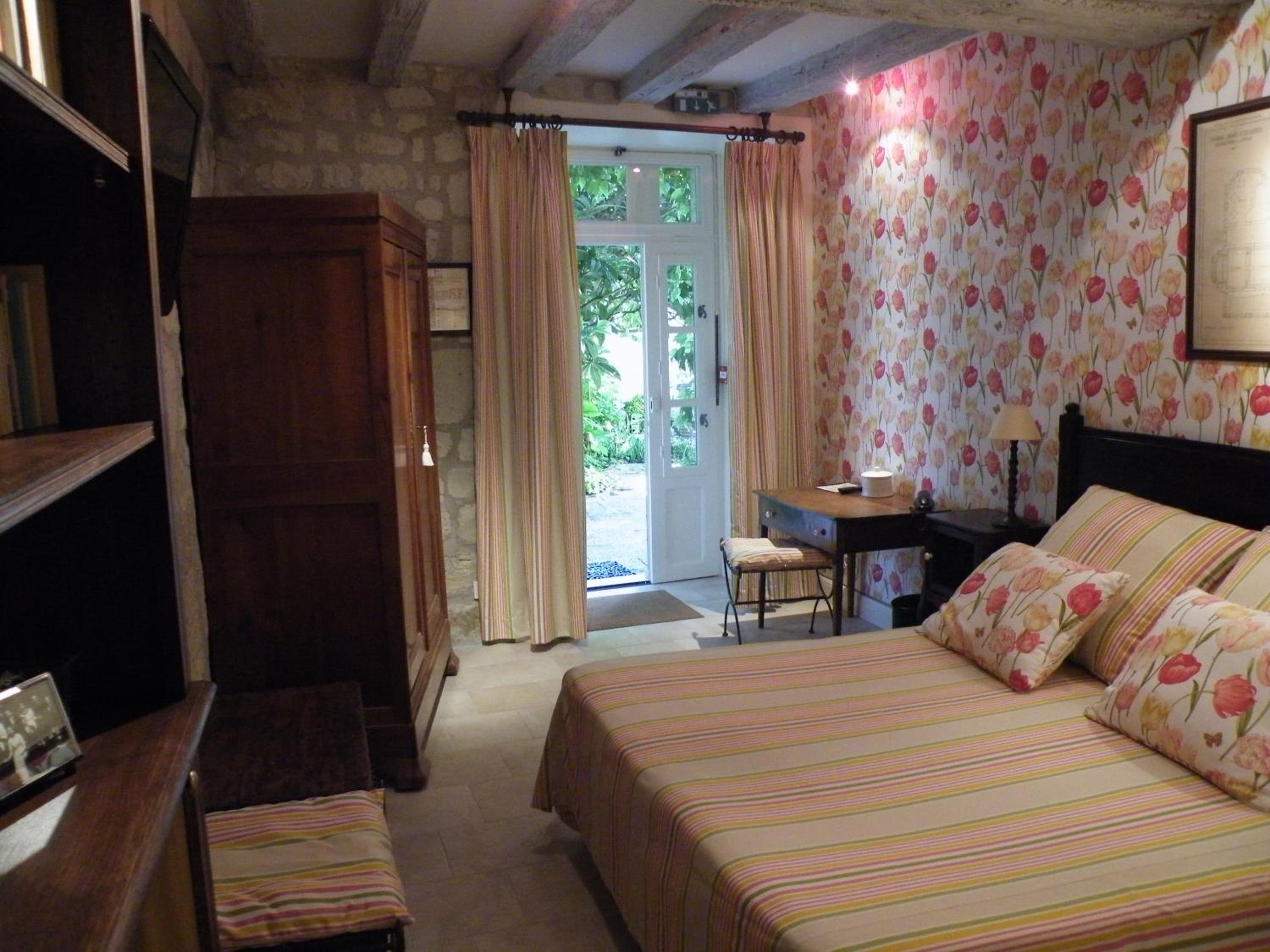 Traditional Double Room with Fan photo 2