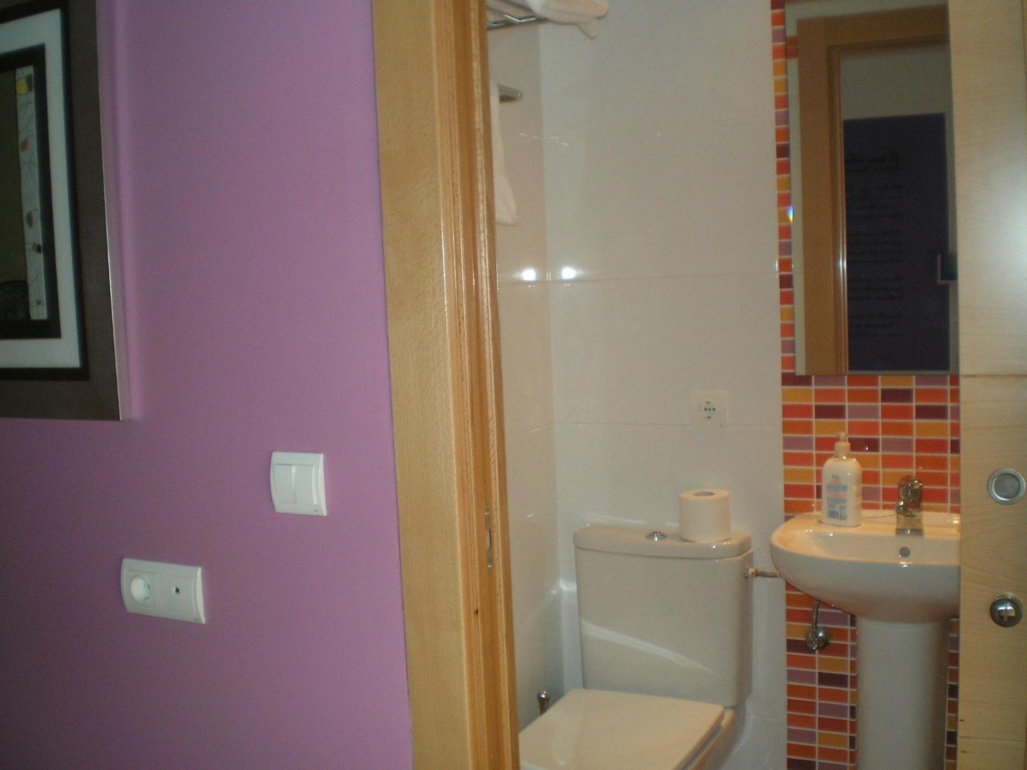 Single Room photo 3