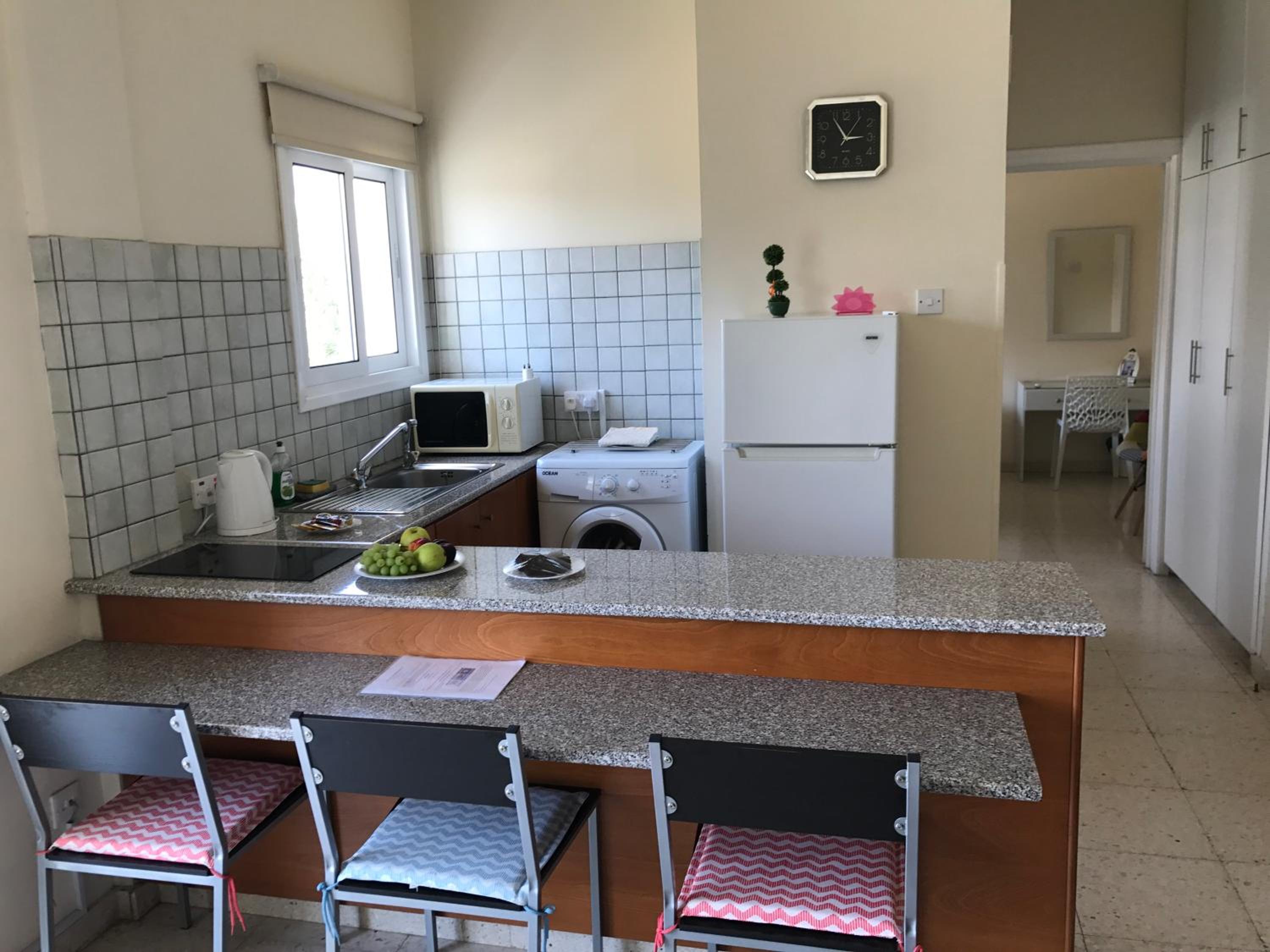 One-Bedroom Apartment with Inland View (First Floor) photo 2