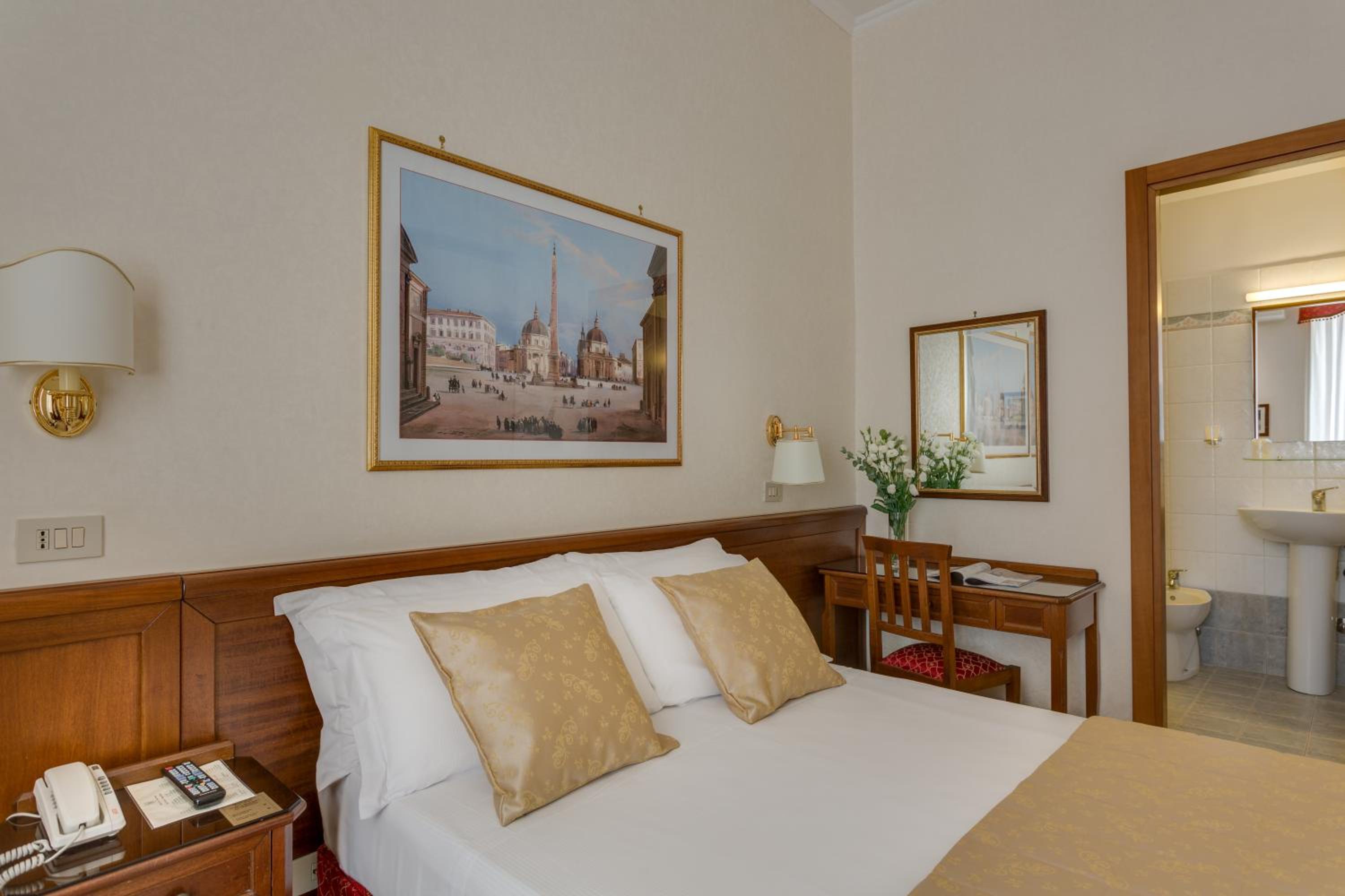 Double or Twin Room photo 1