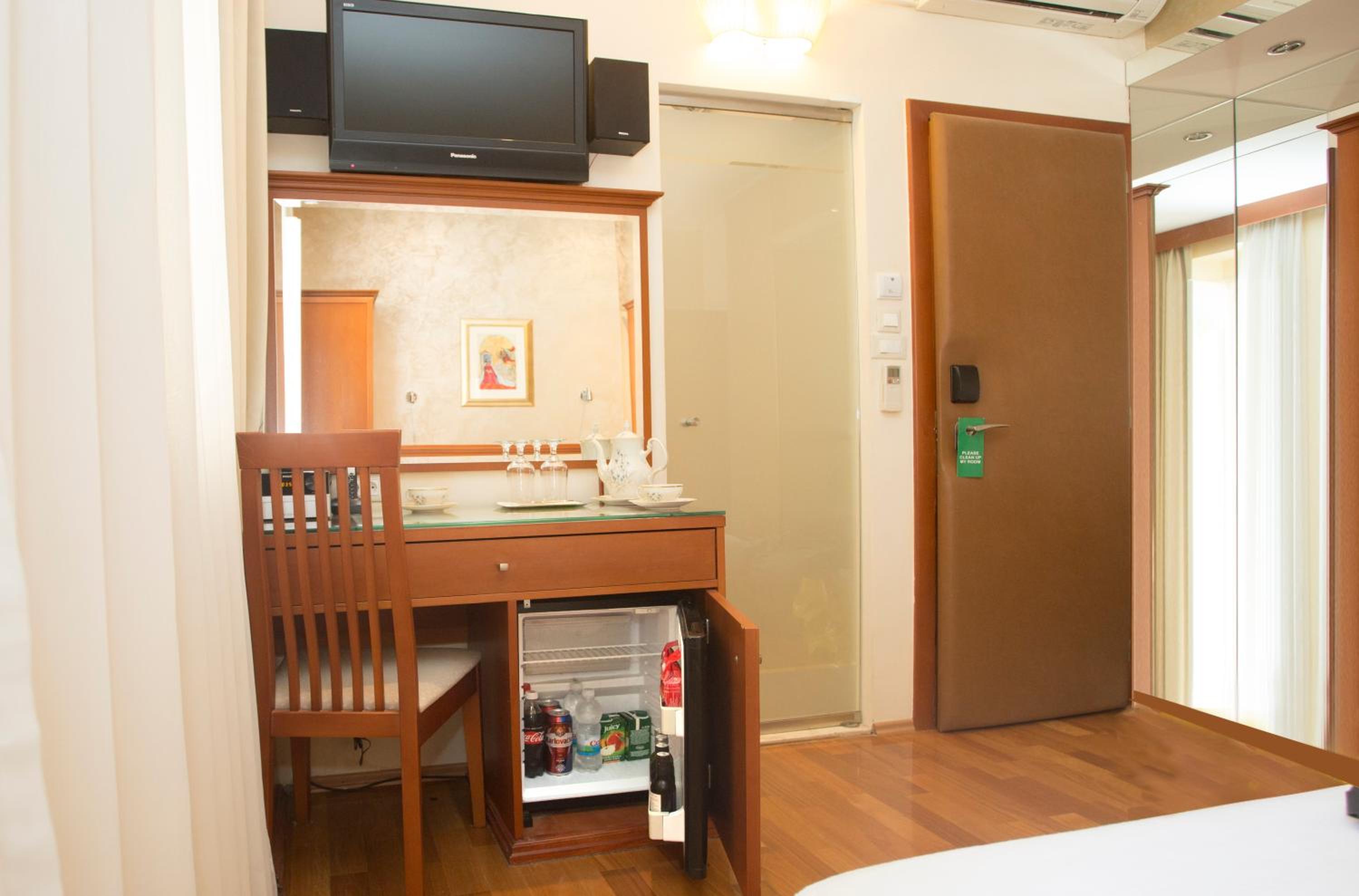 Classic Double Room - Photo 3