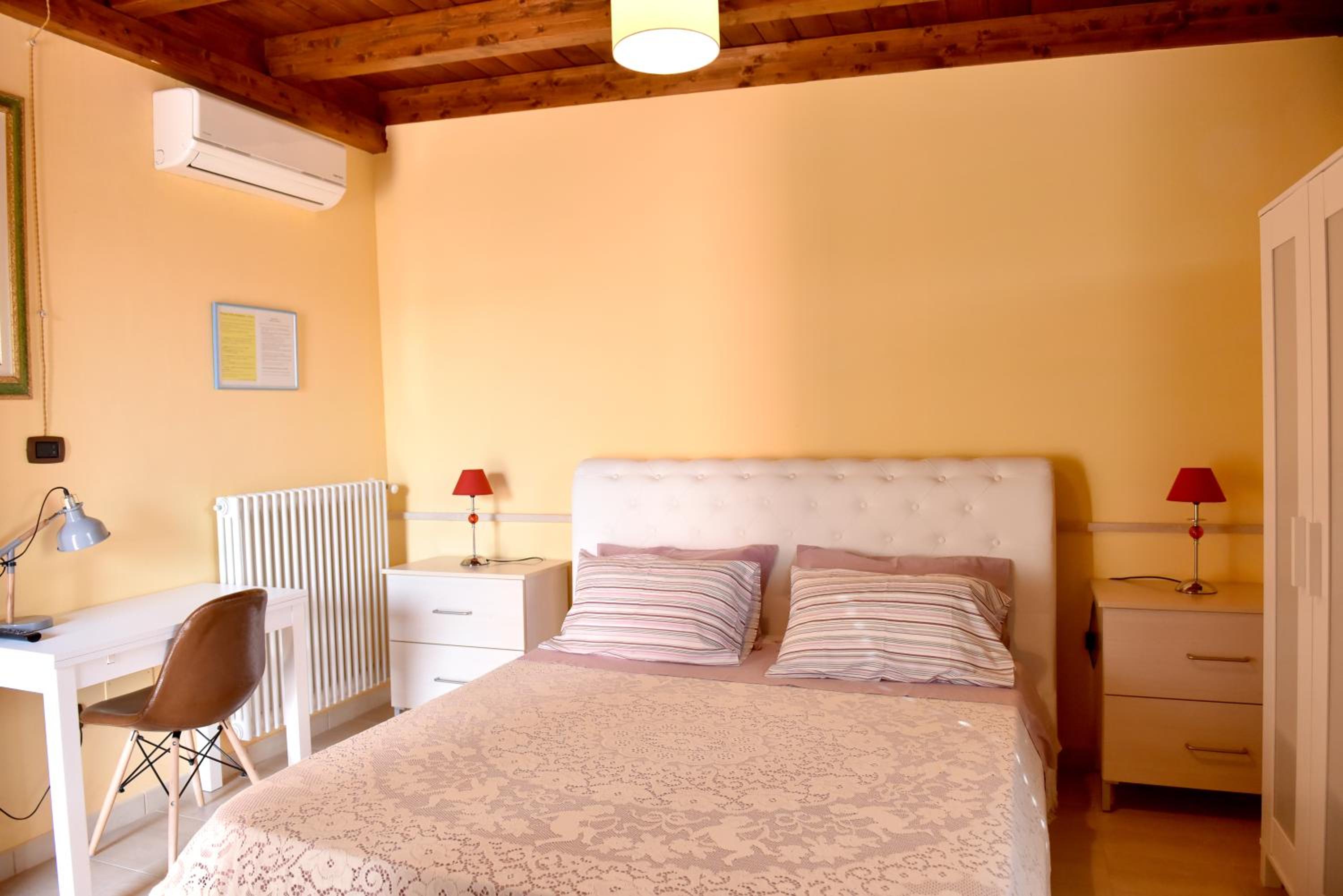 Deluxe Double Room with Shower
