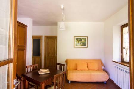 One-Bedroom Apartment - Photo 6