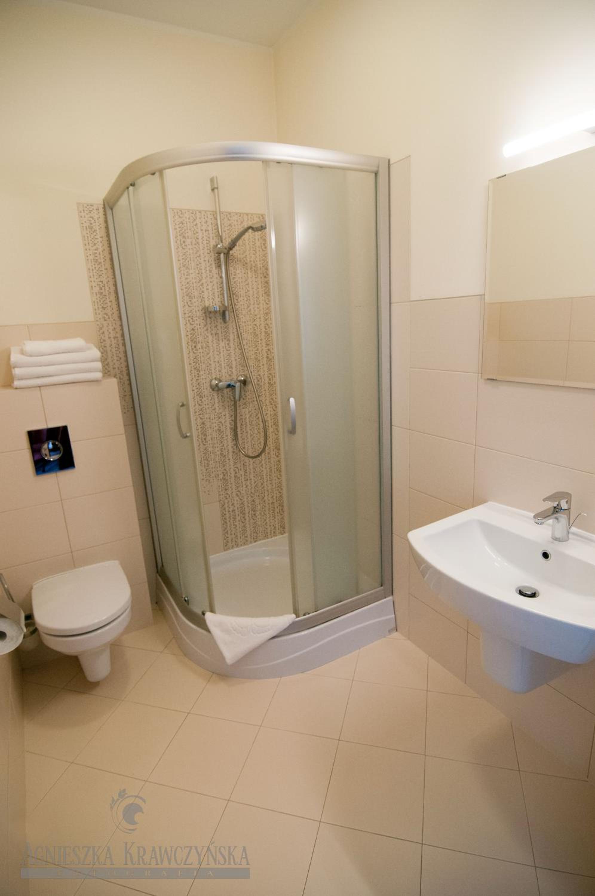 Double Room - Photo 11