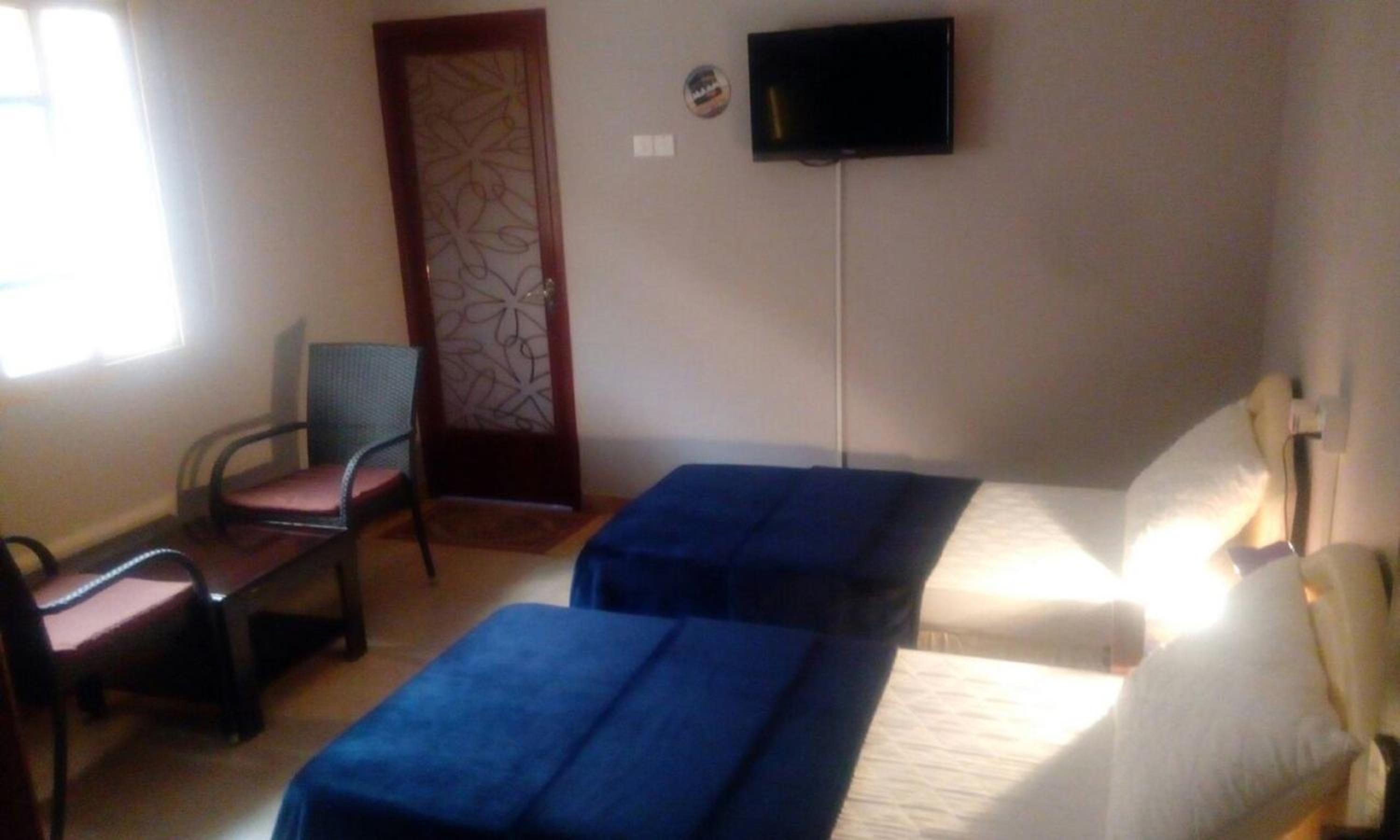 Twin Room with Private Bathroom