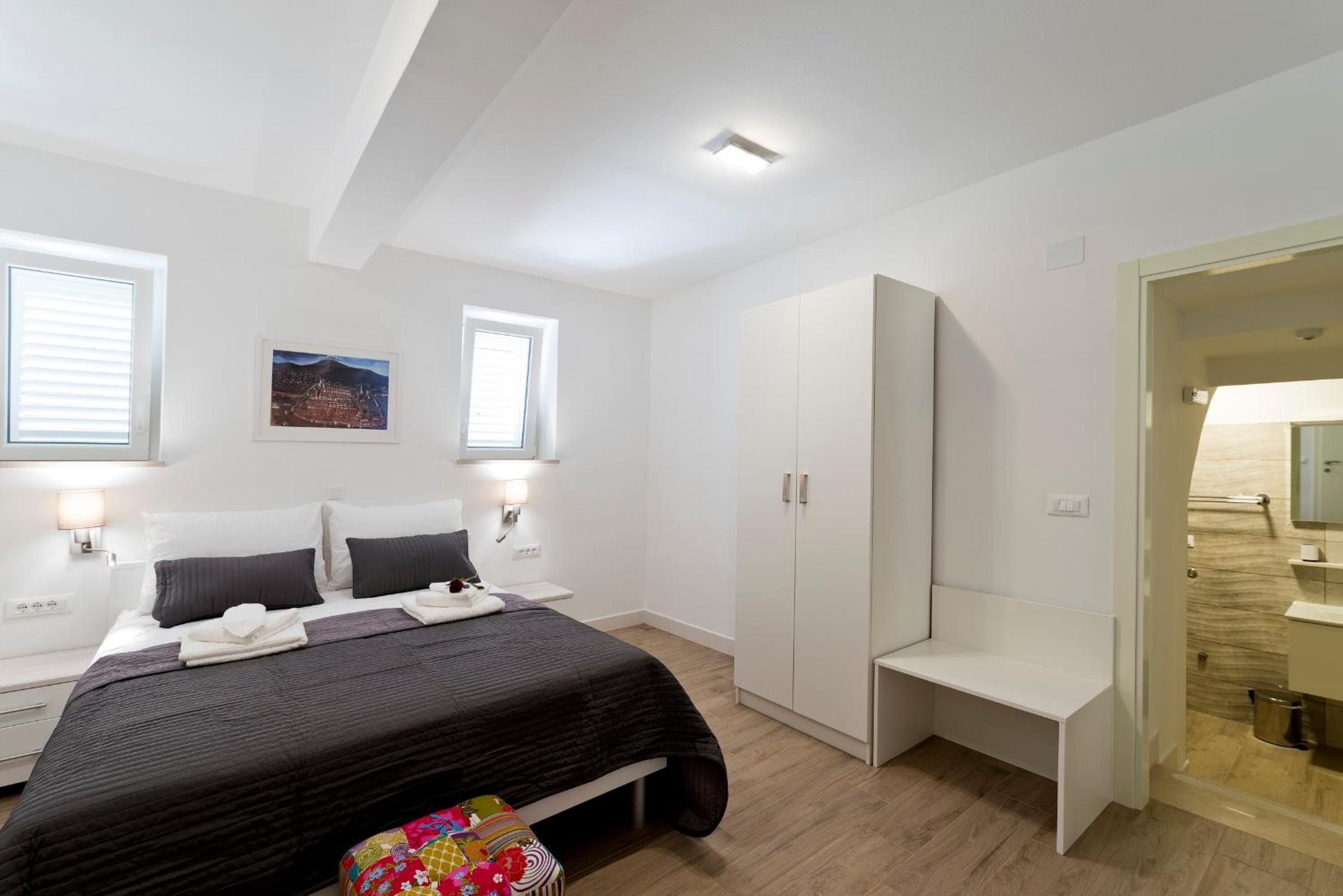 Apartment photo 3