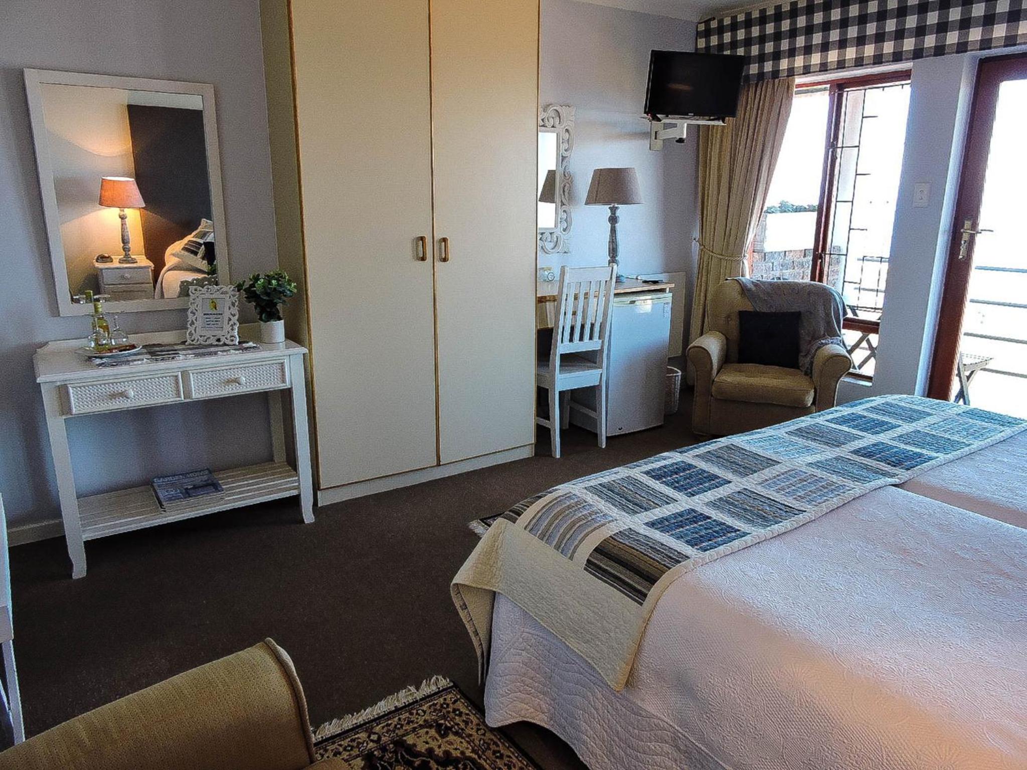 Deluxe Double Room with Sea View - Photo 2