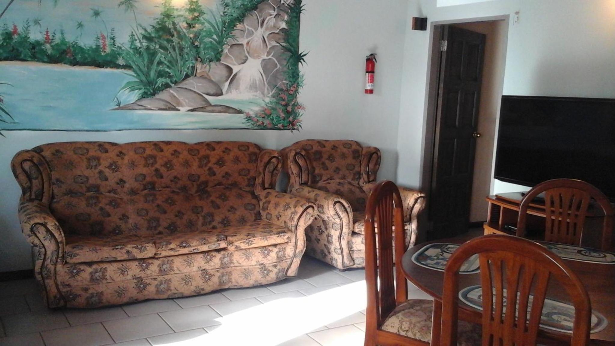 Apartment - Ground Floor photo 2