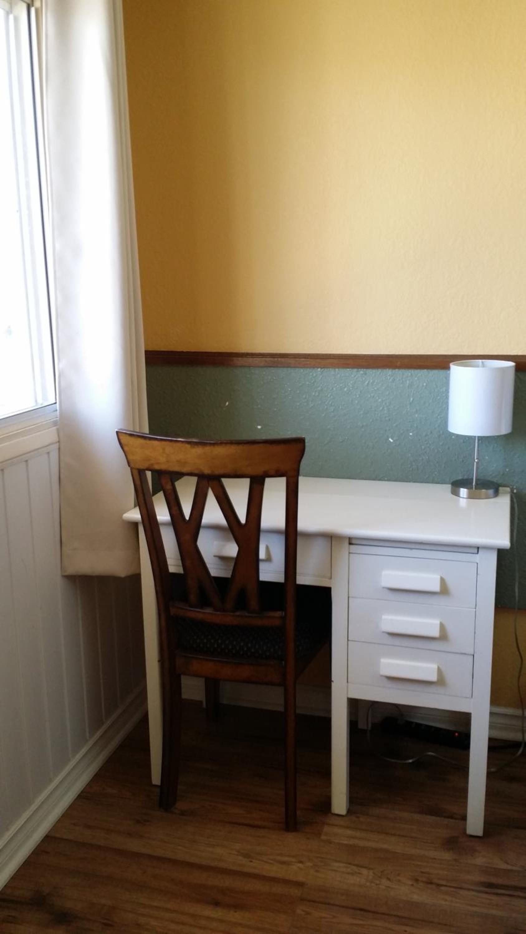 Queen Room photo 3