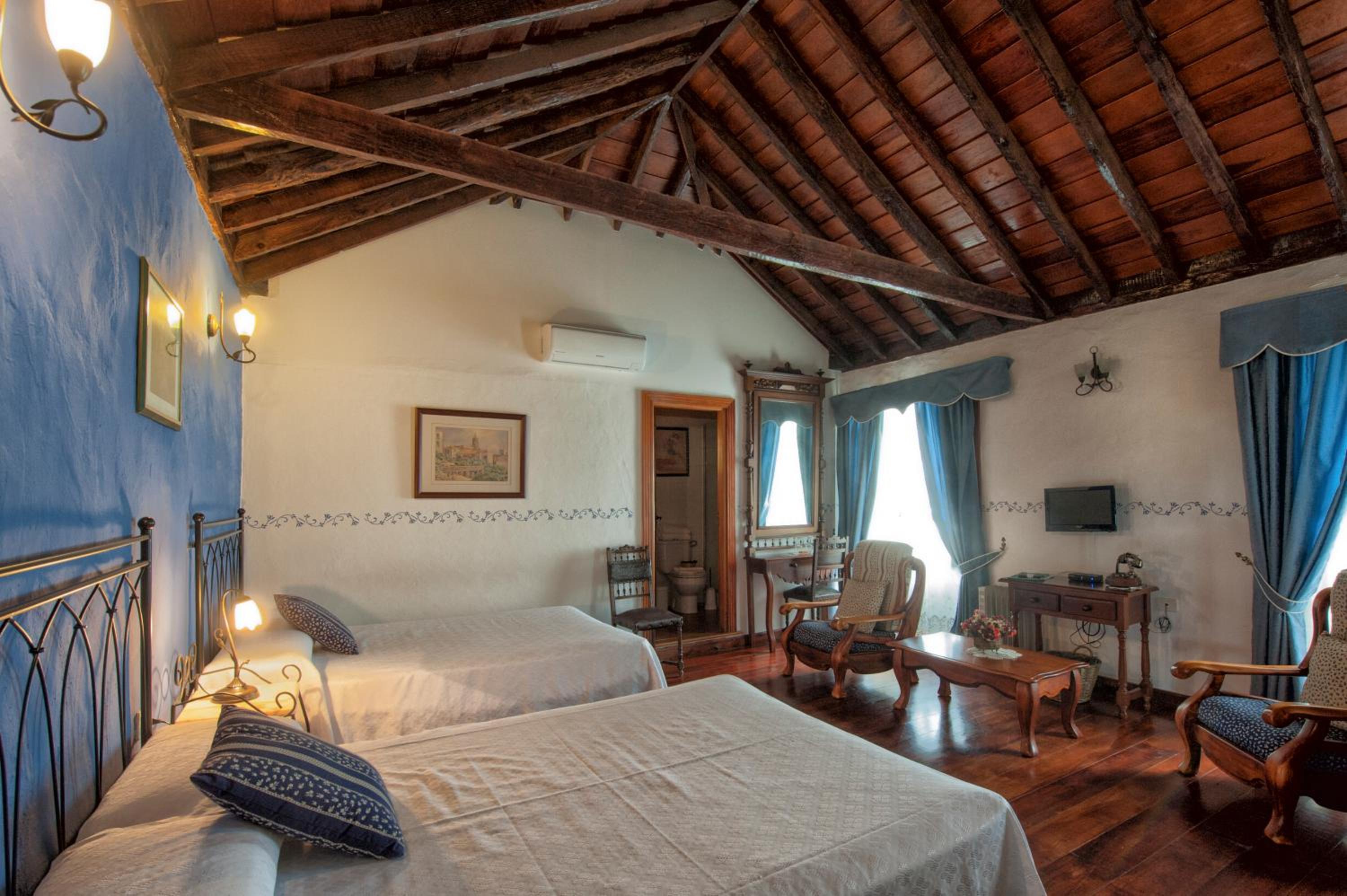 Habitación Doble con Cama Extra (3 Adultos)