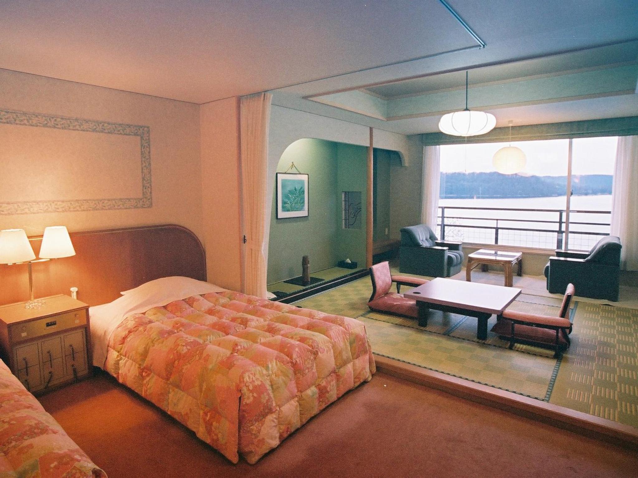 Room with Tatami Area and Lake View - Non-Smoking photo 3