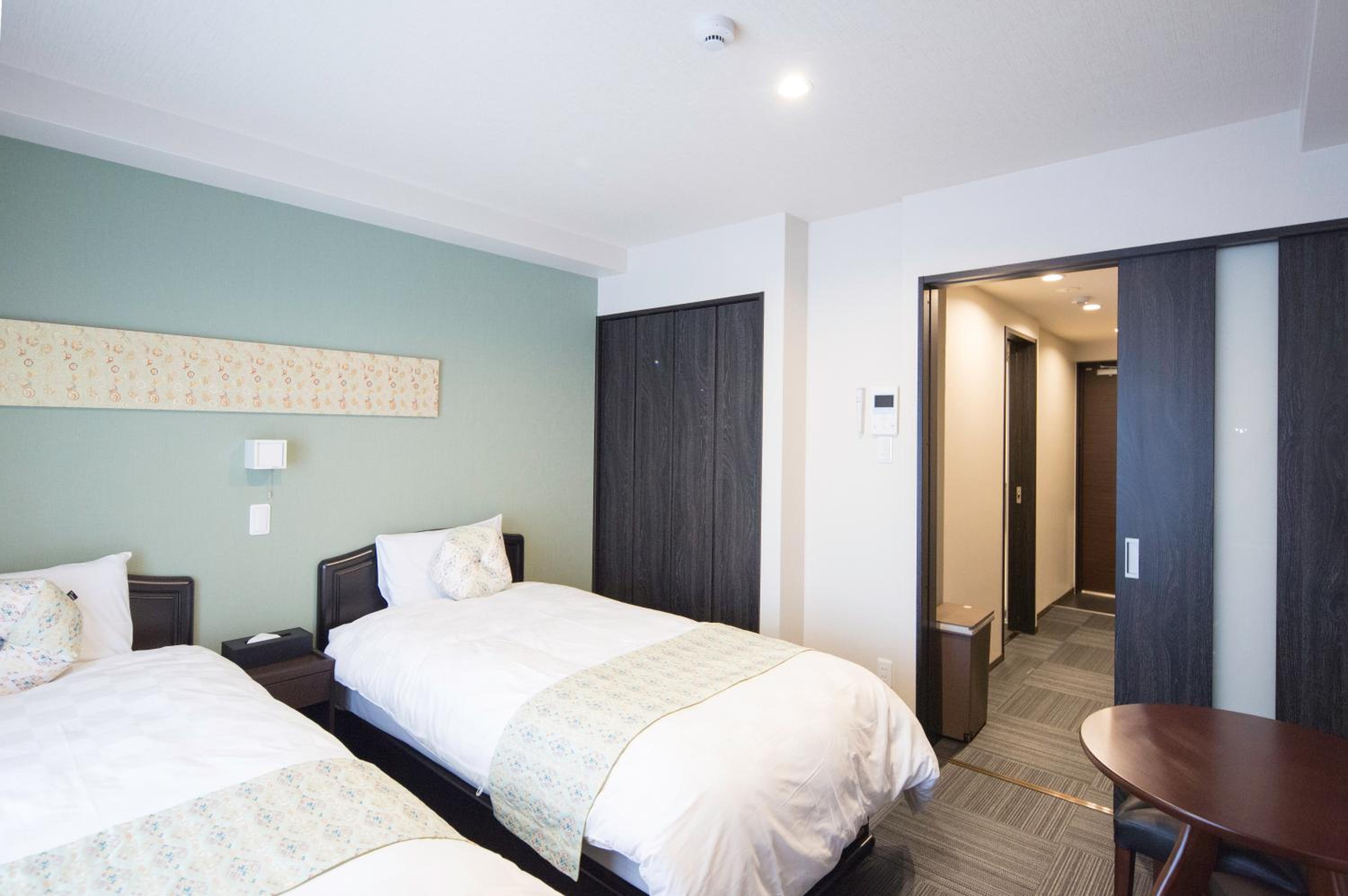 Standard Twin Room A