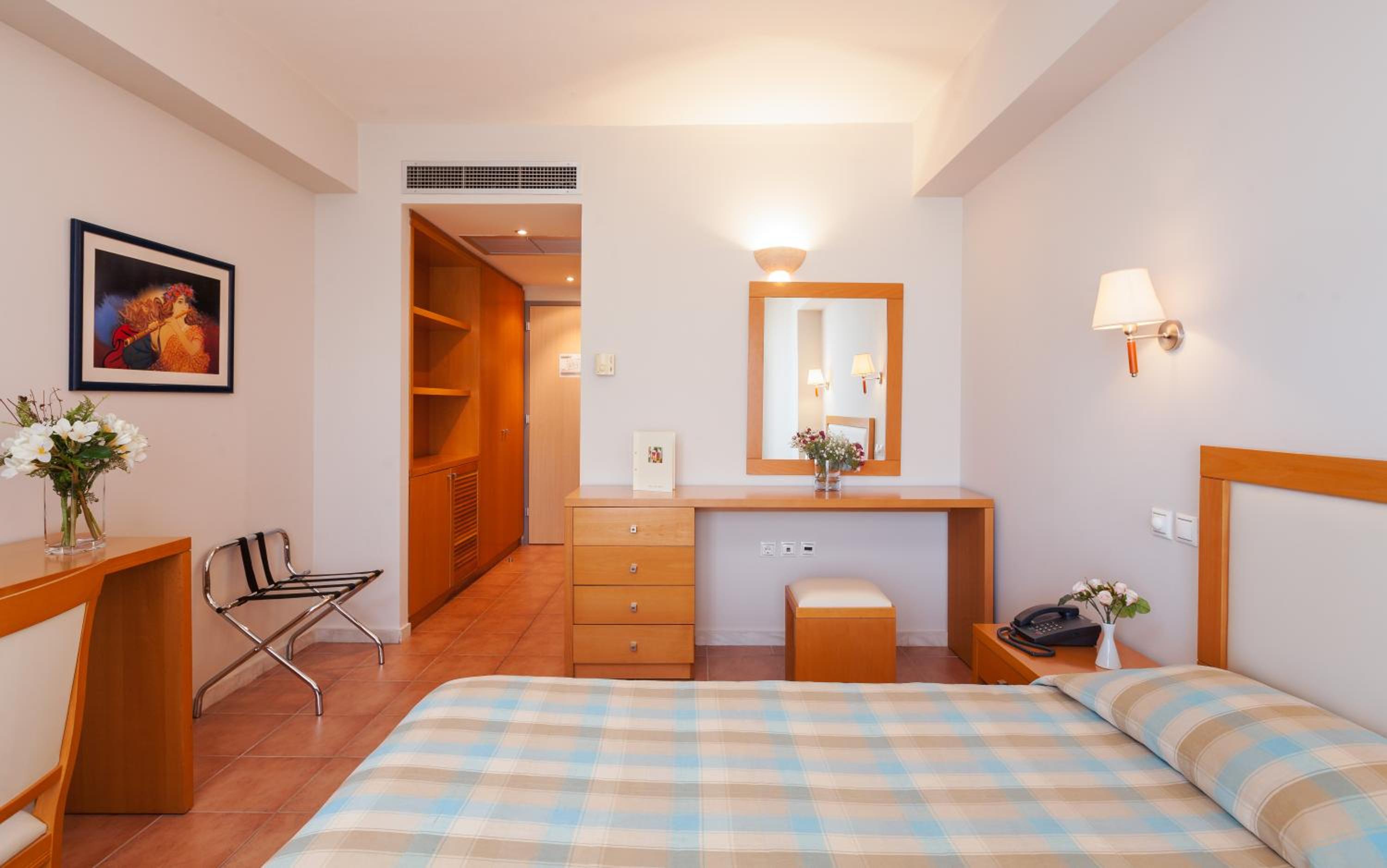 Single Room photo 2