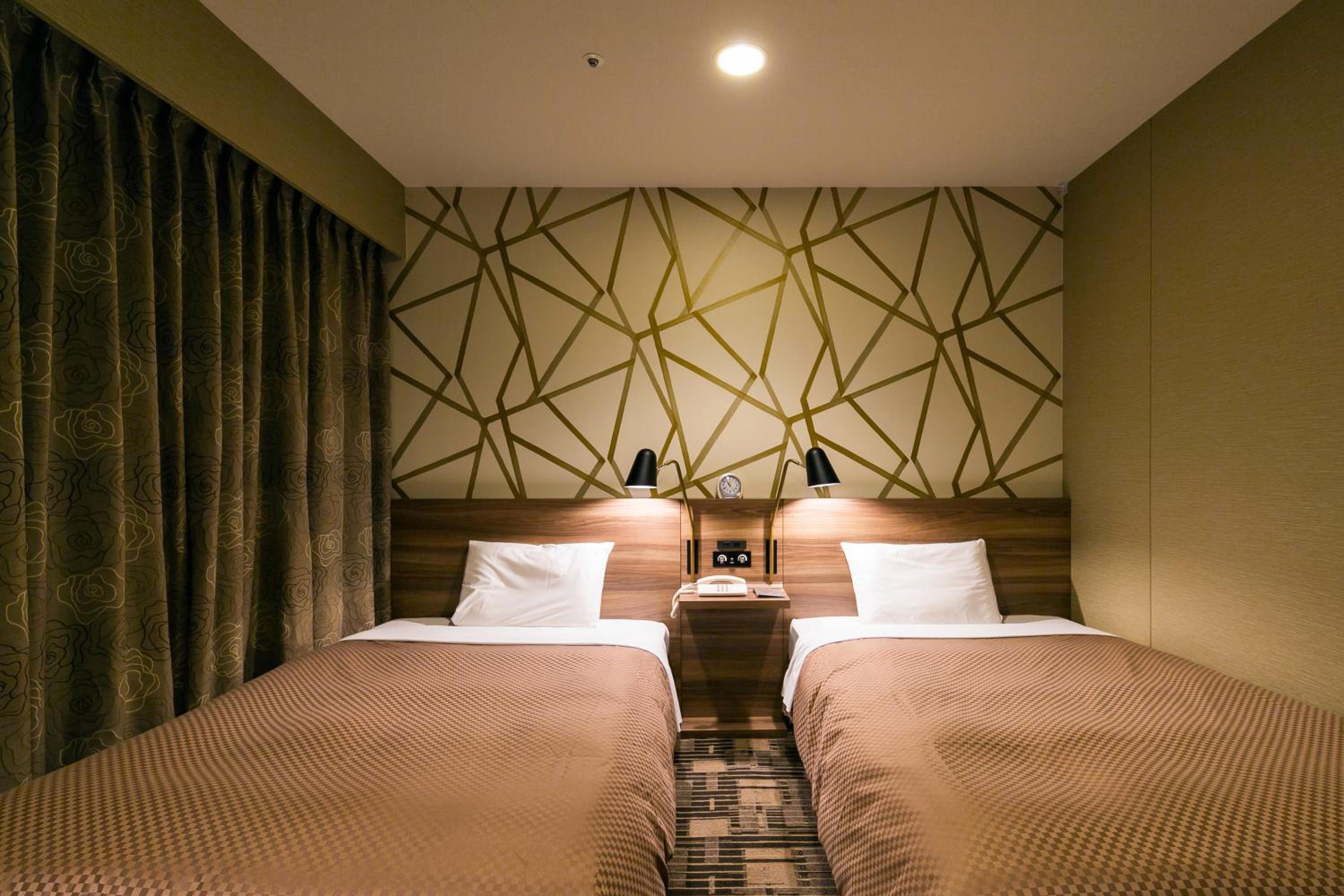 Standard Twin Room - Non Smoking - Photo 3