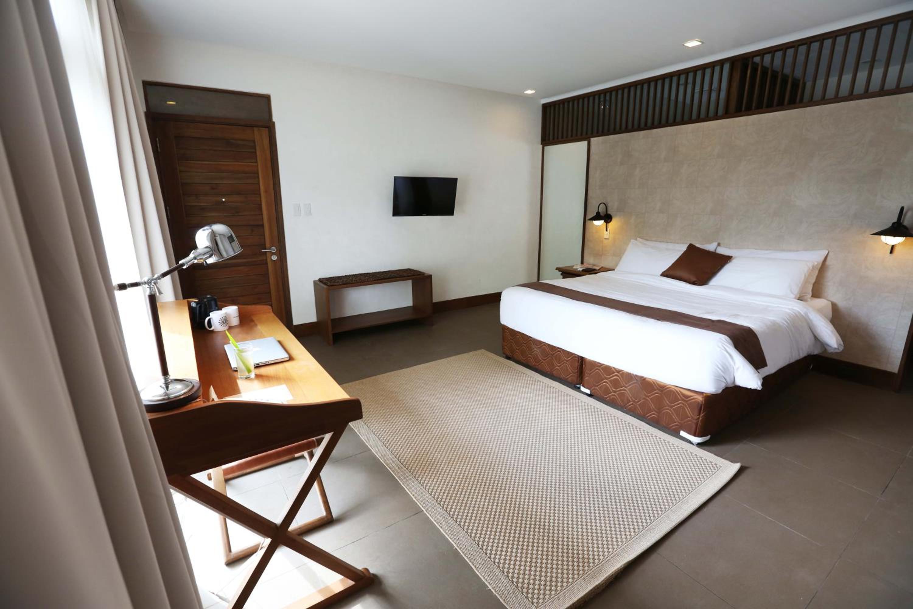 Pride King Room photo 2