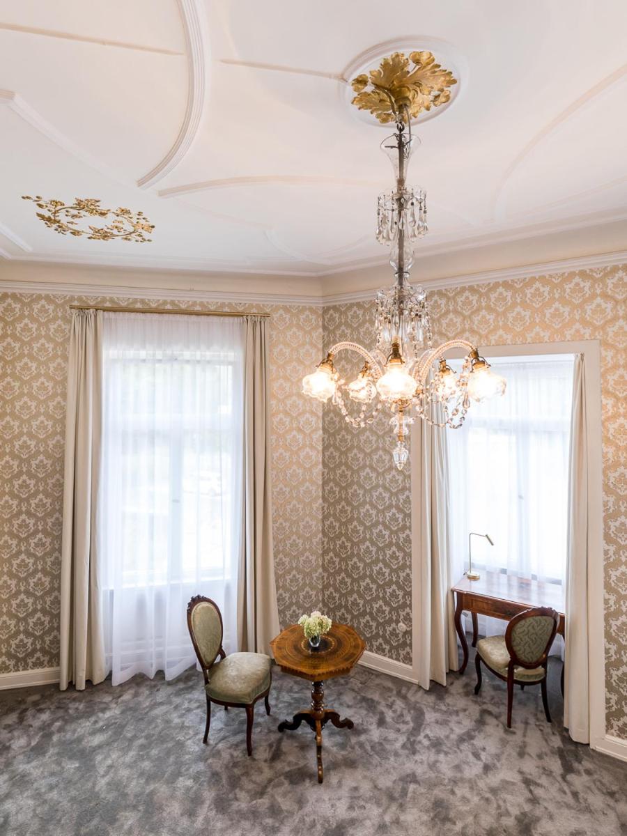 Deluxe Room - Photo 2