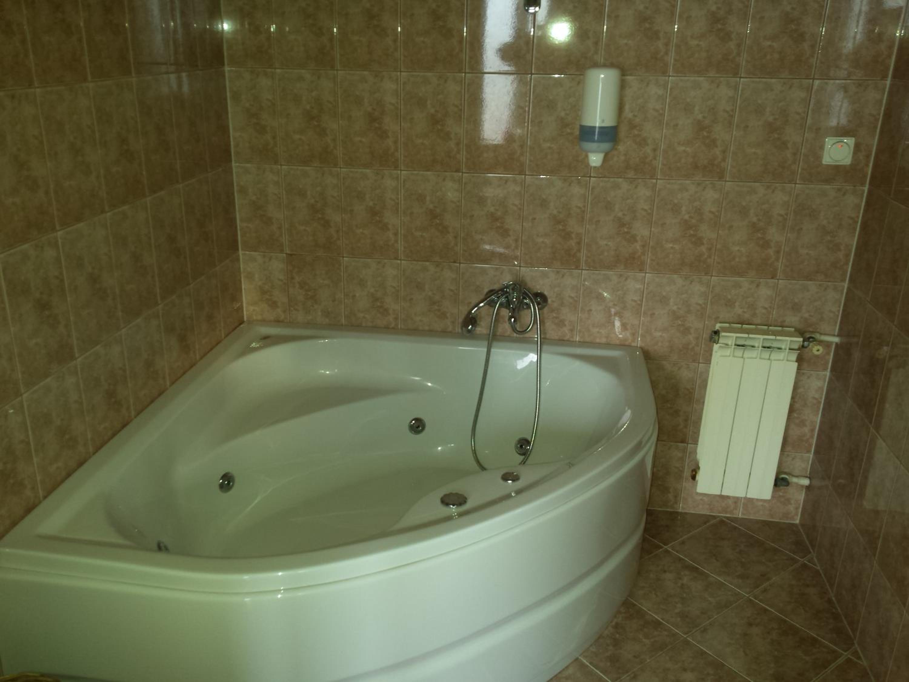 Studio Apartment - Photo 3