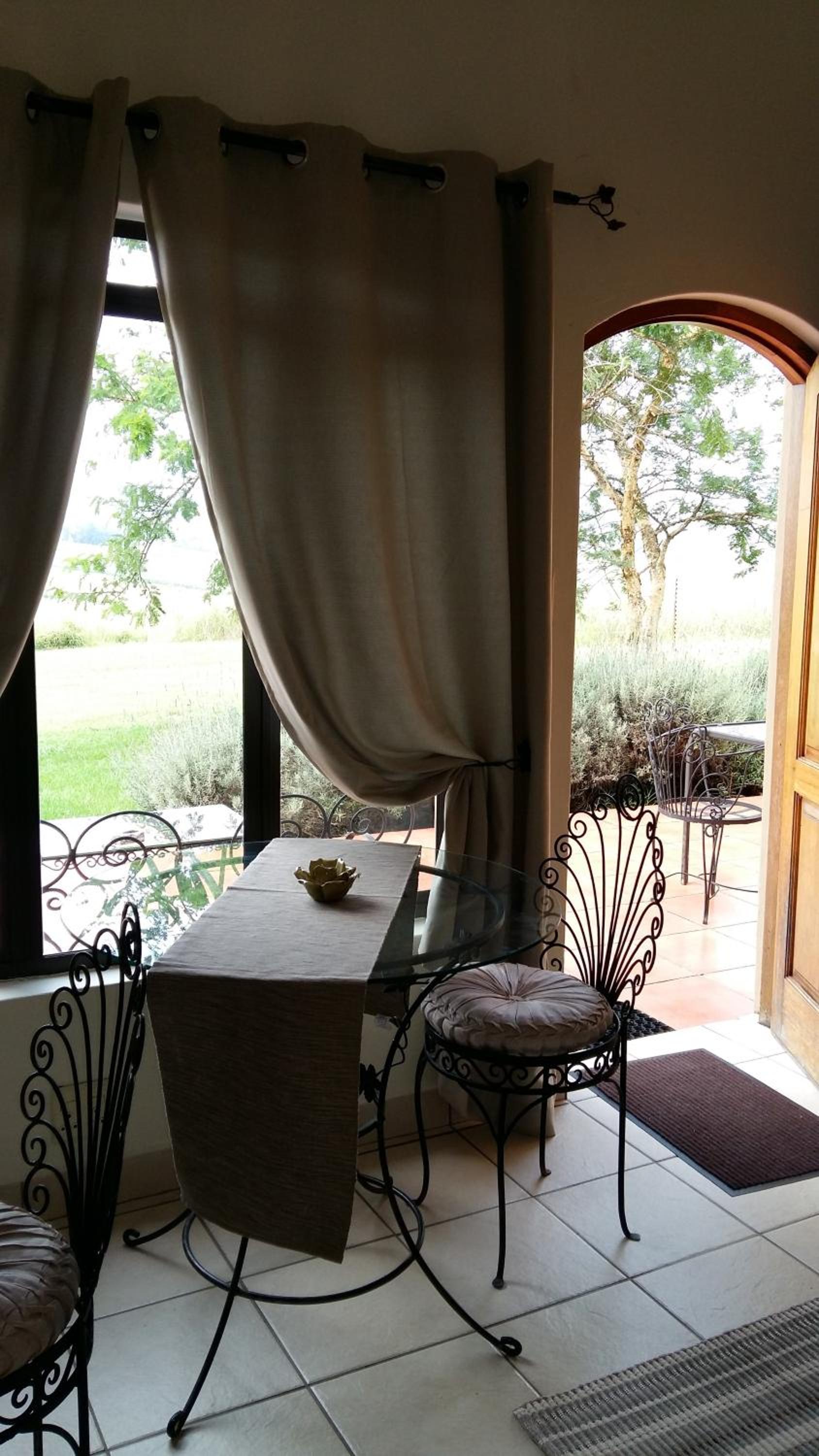 Double or Twin Room with Mountain View - Photo 2