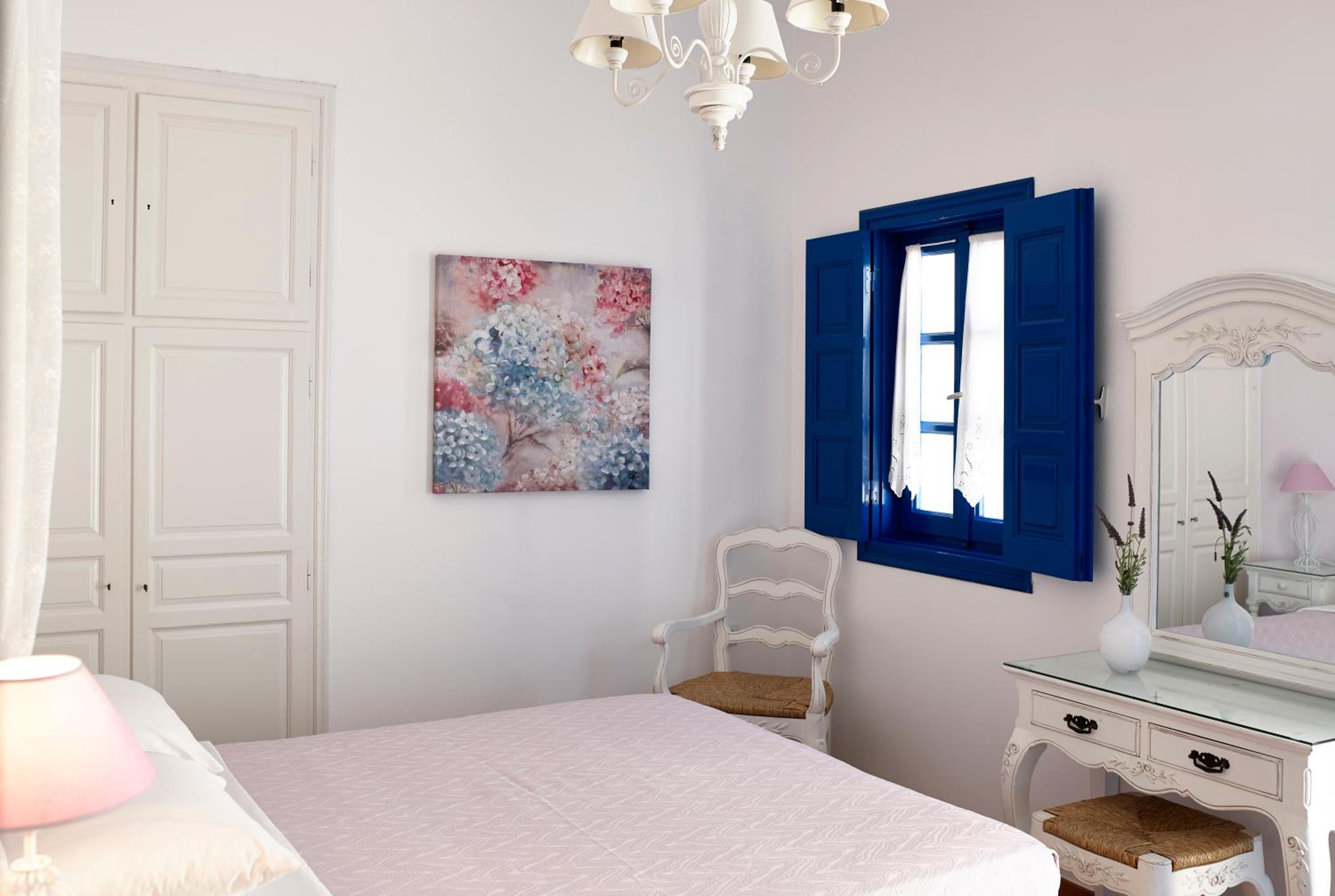 Two-Bedroom Suite photo 2