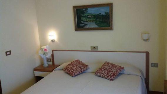 Double or Twin Room - Photo 1