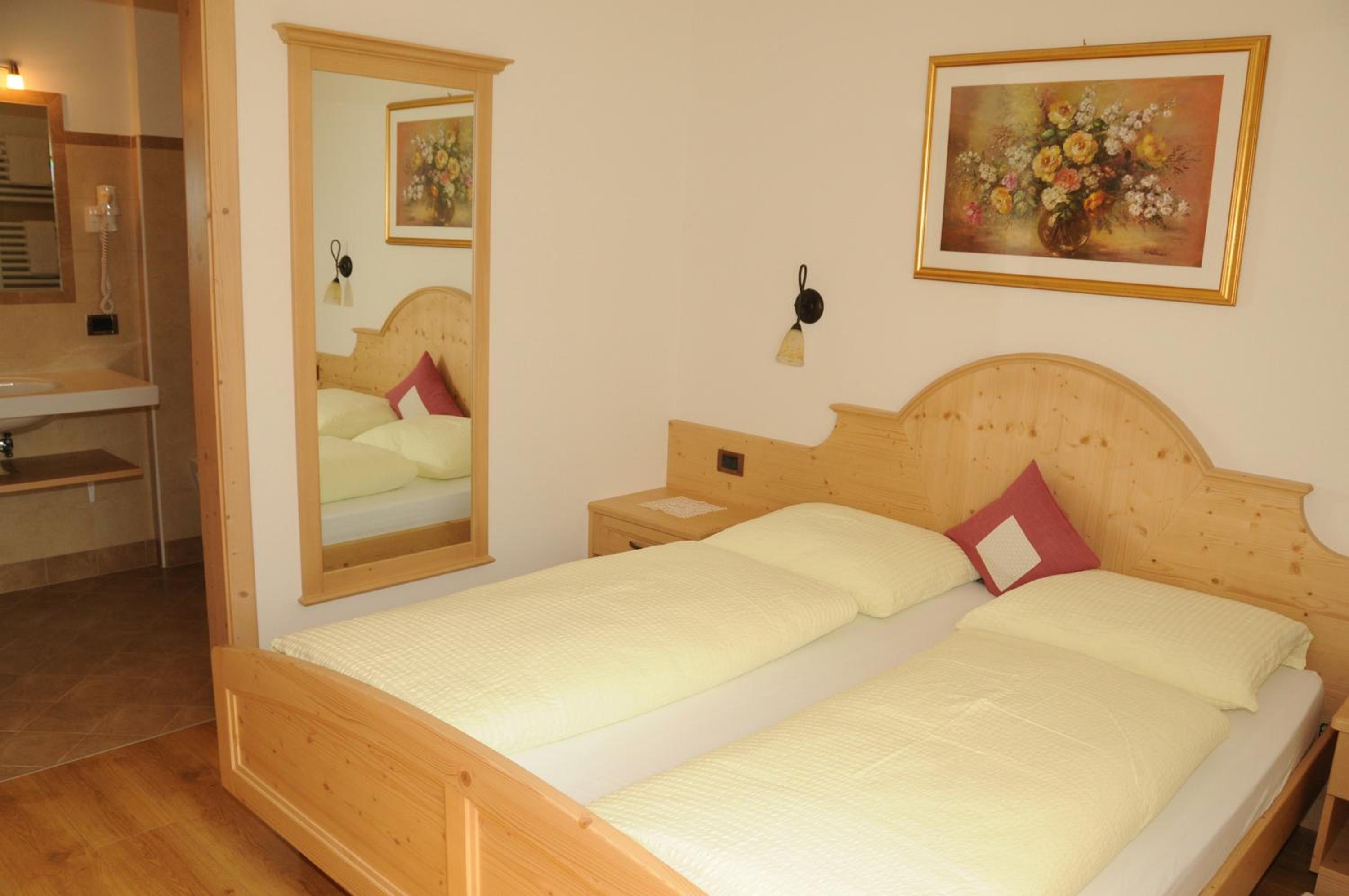 One-Bedroom Apartment (2 Adults)