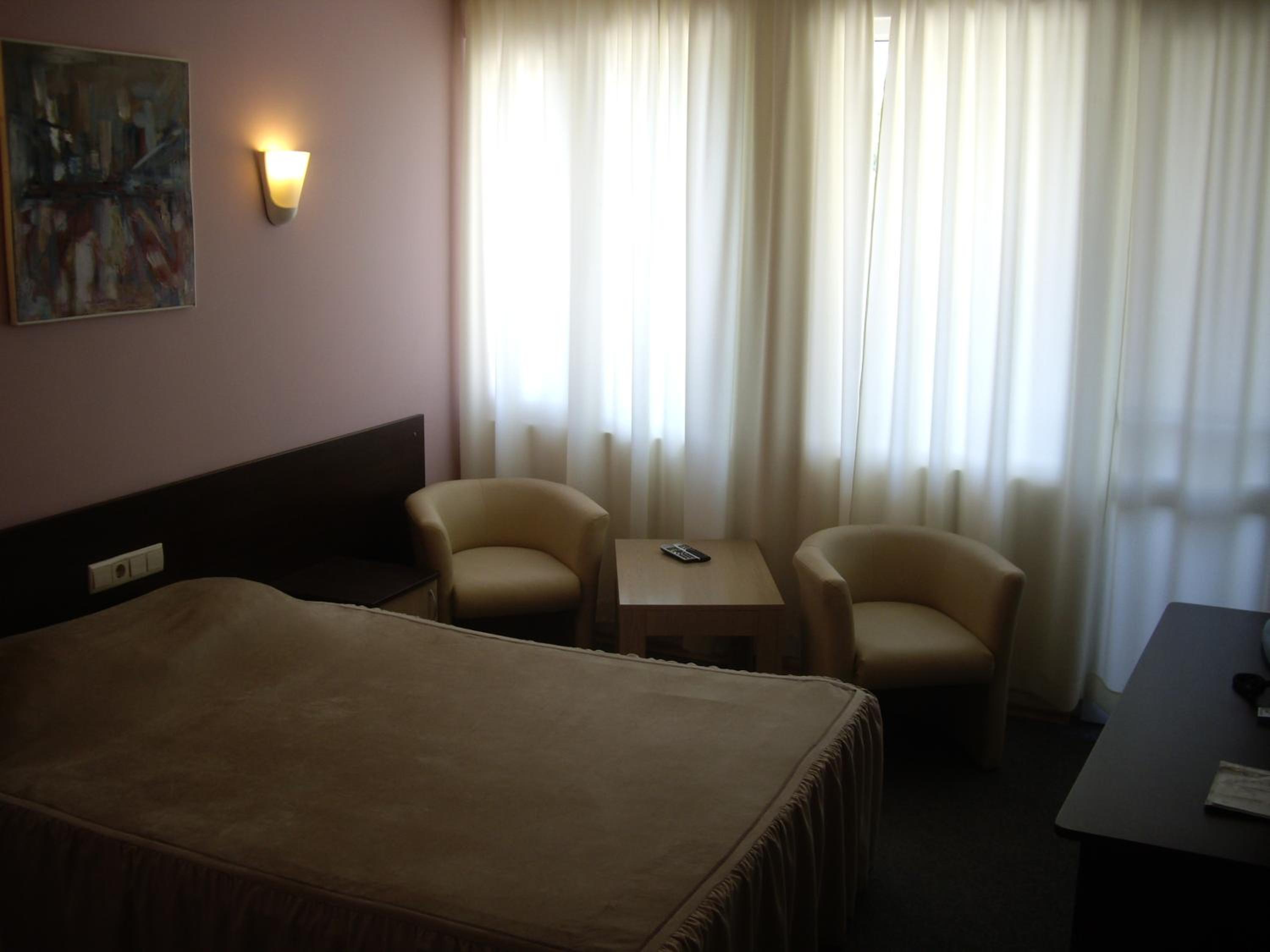 Deluxe Double or Twin Room photo 2