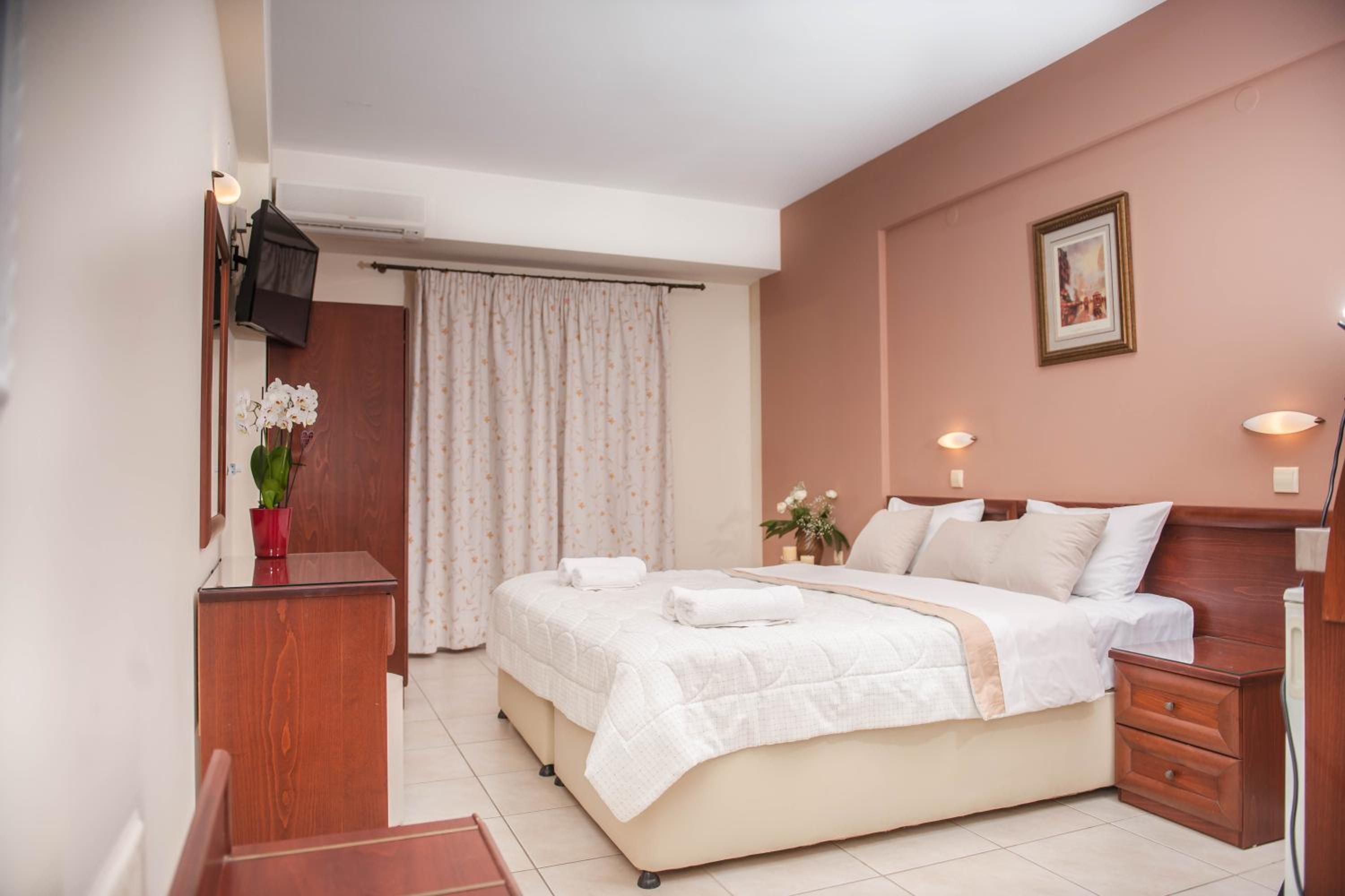 Double or Twin Room photo 1