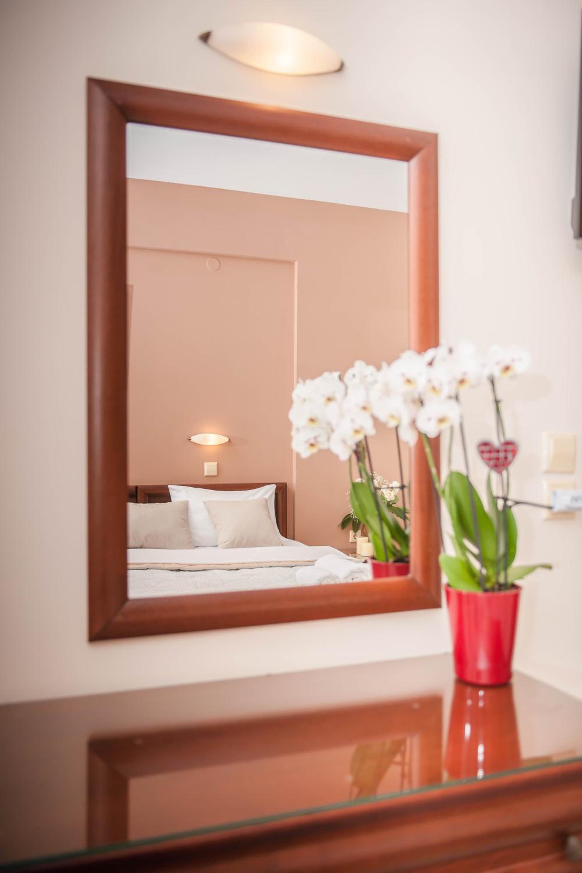 Double or Twin Room photo 3