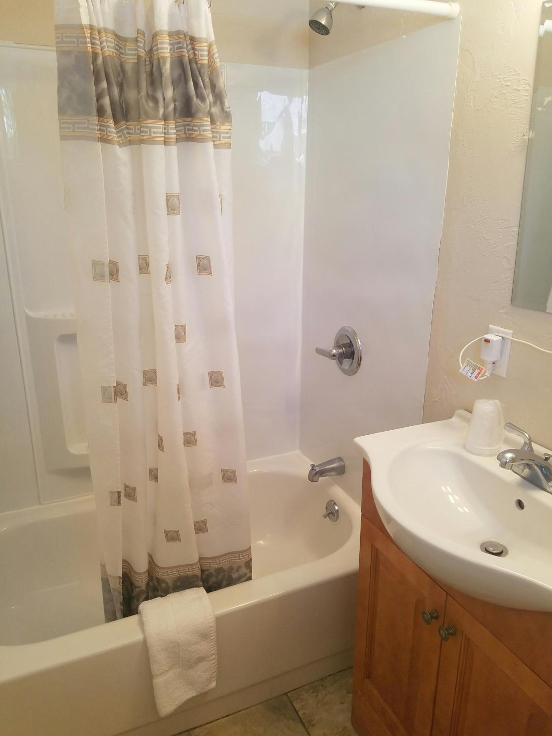 Deluxe King Room photo 2